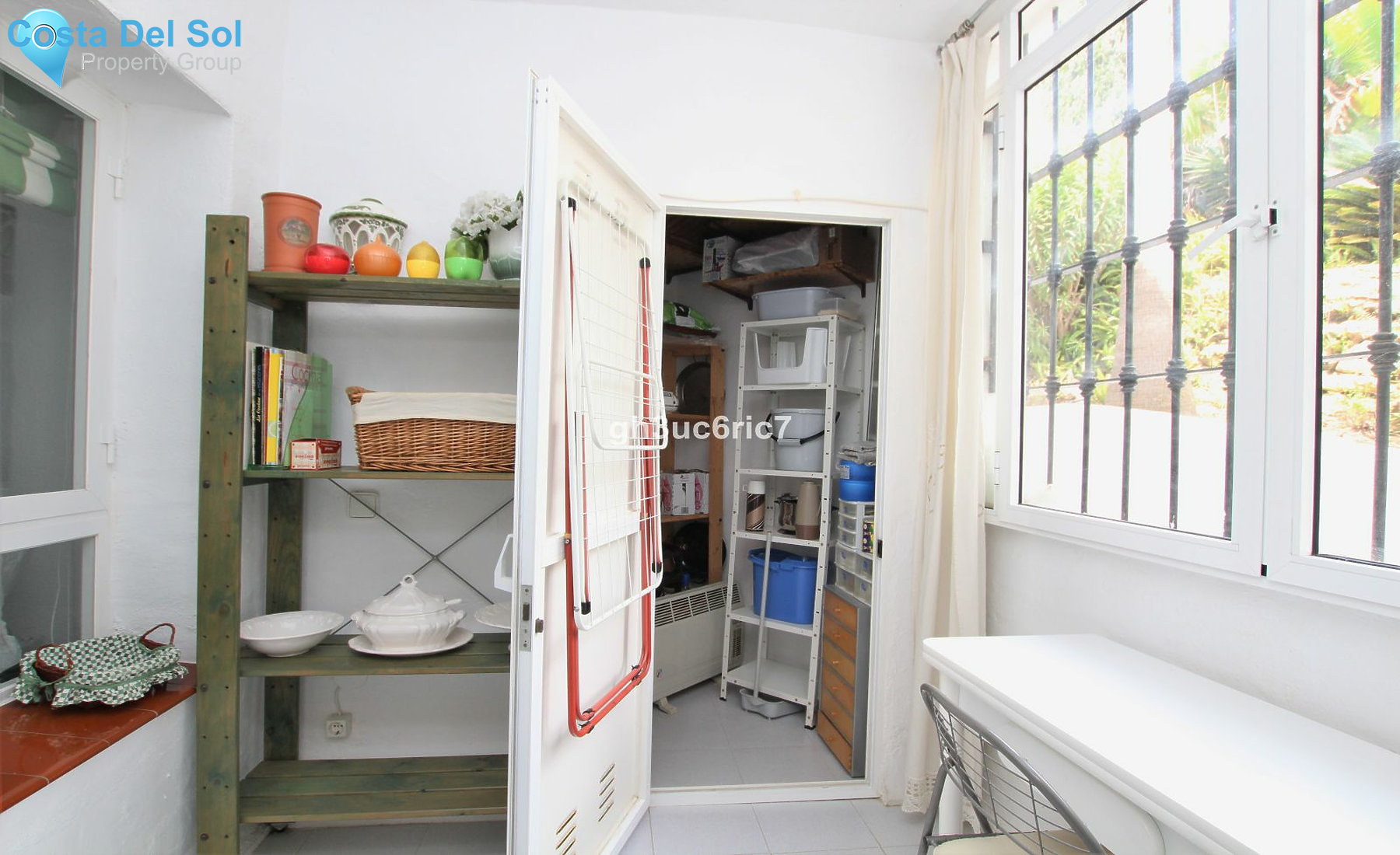 Middle Floor Apartment in Calahonda-1465367