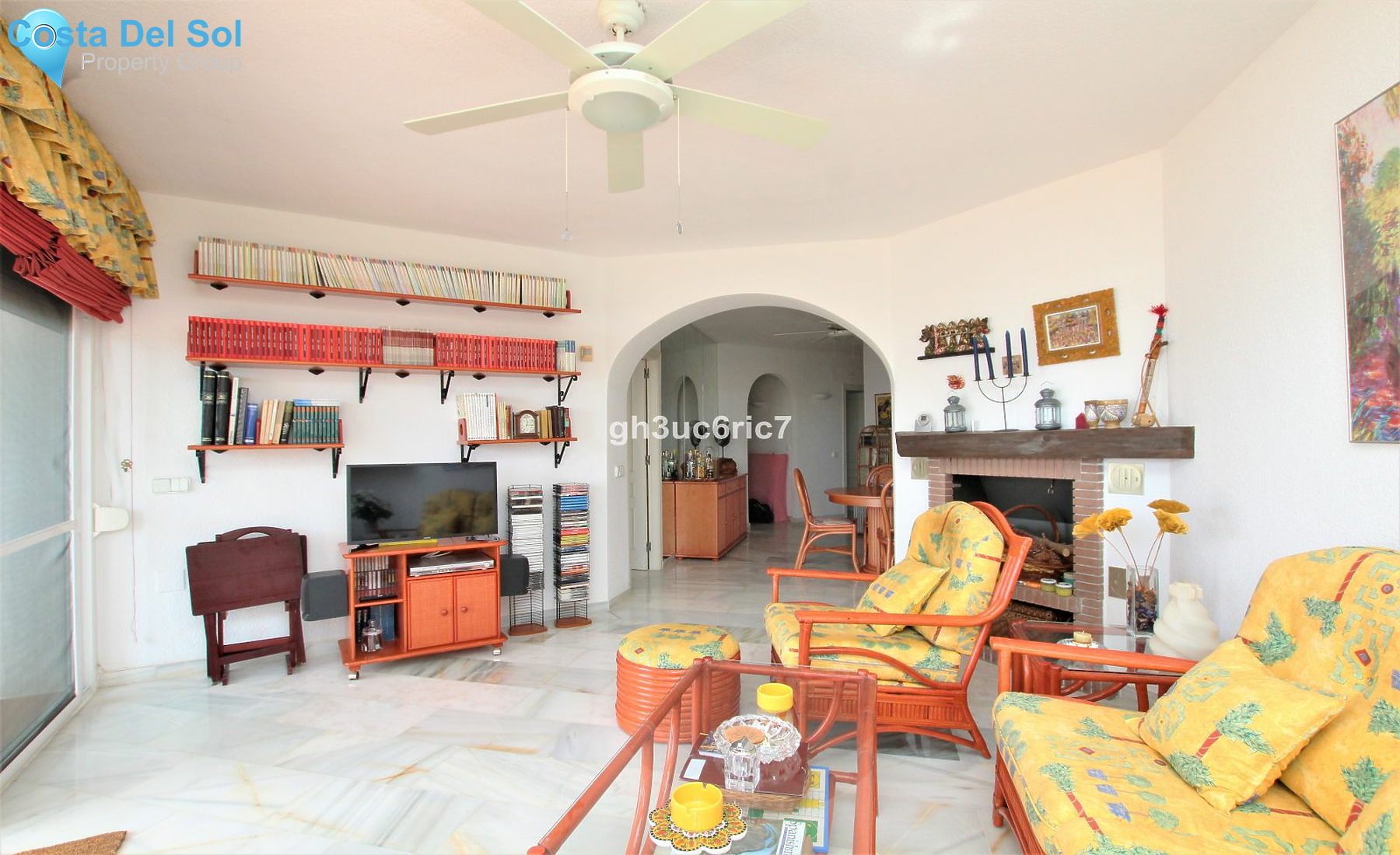 Middle Floor Apartment in Calahonda-1465357