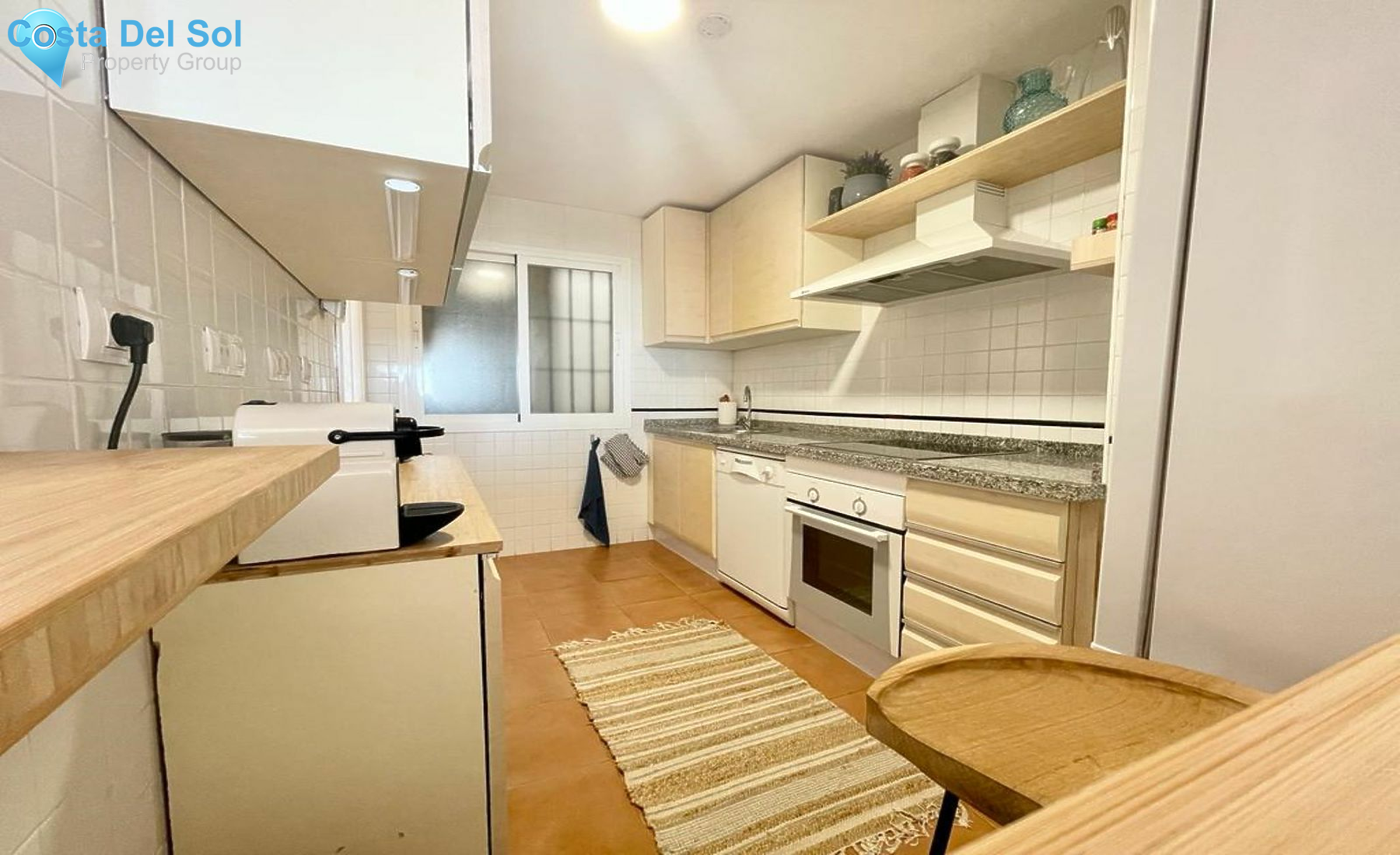 Middle Floor Apartment in Calahonda-1469758