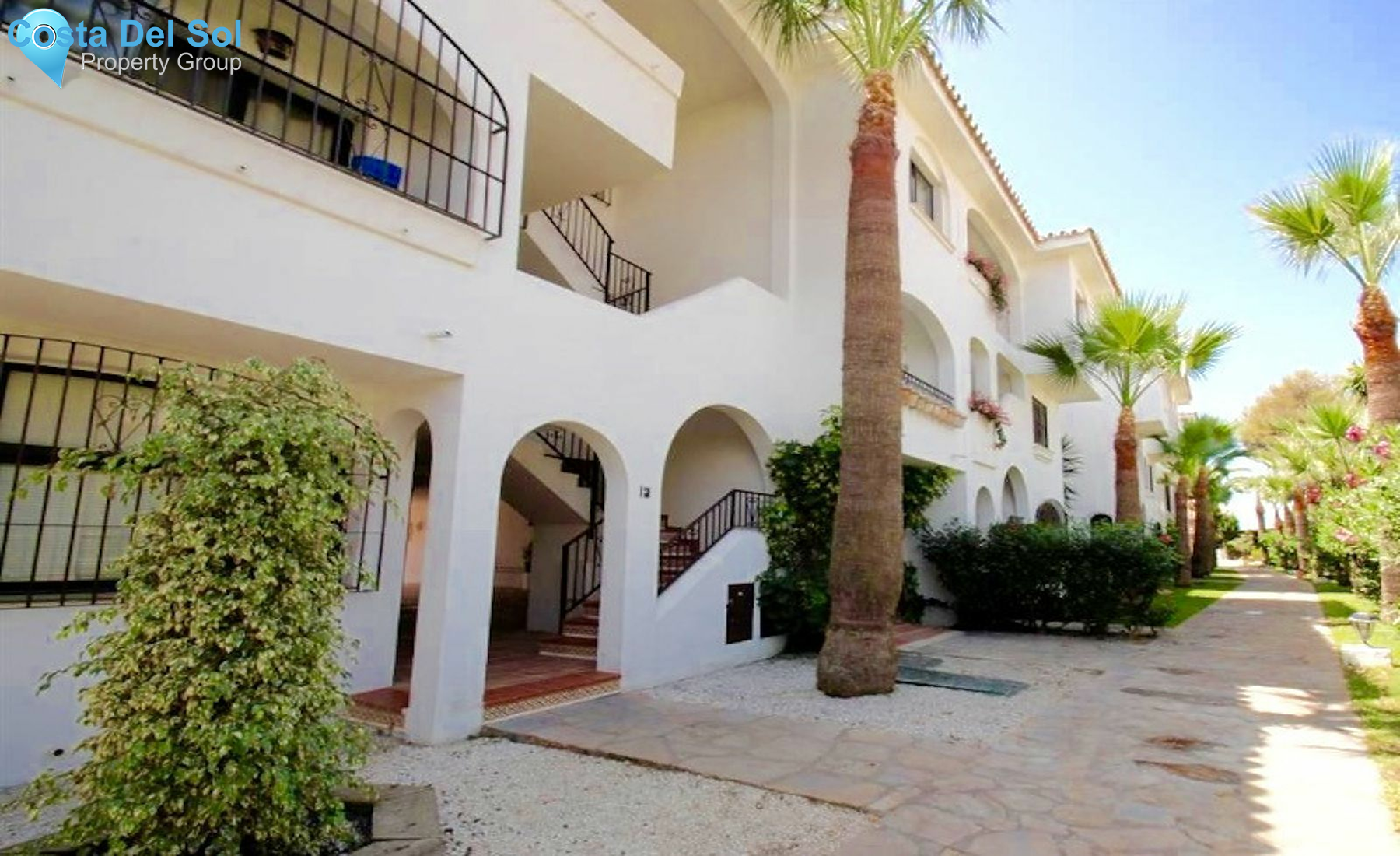 Middle Floor Apartment in Calahonda-1474195