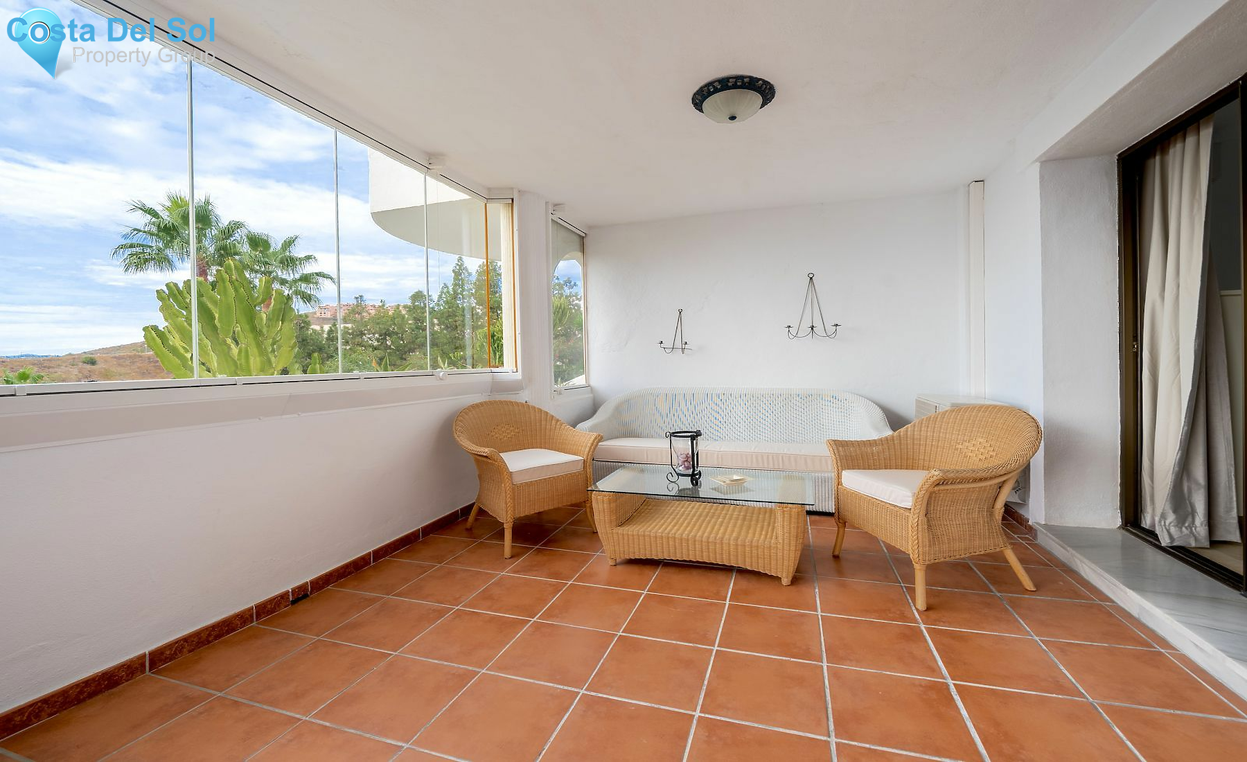Middle Floor Apartment in Calahonda-1480380