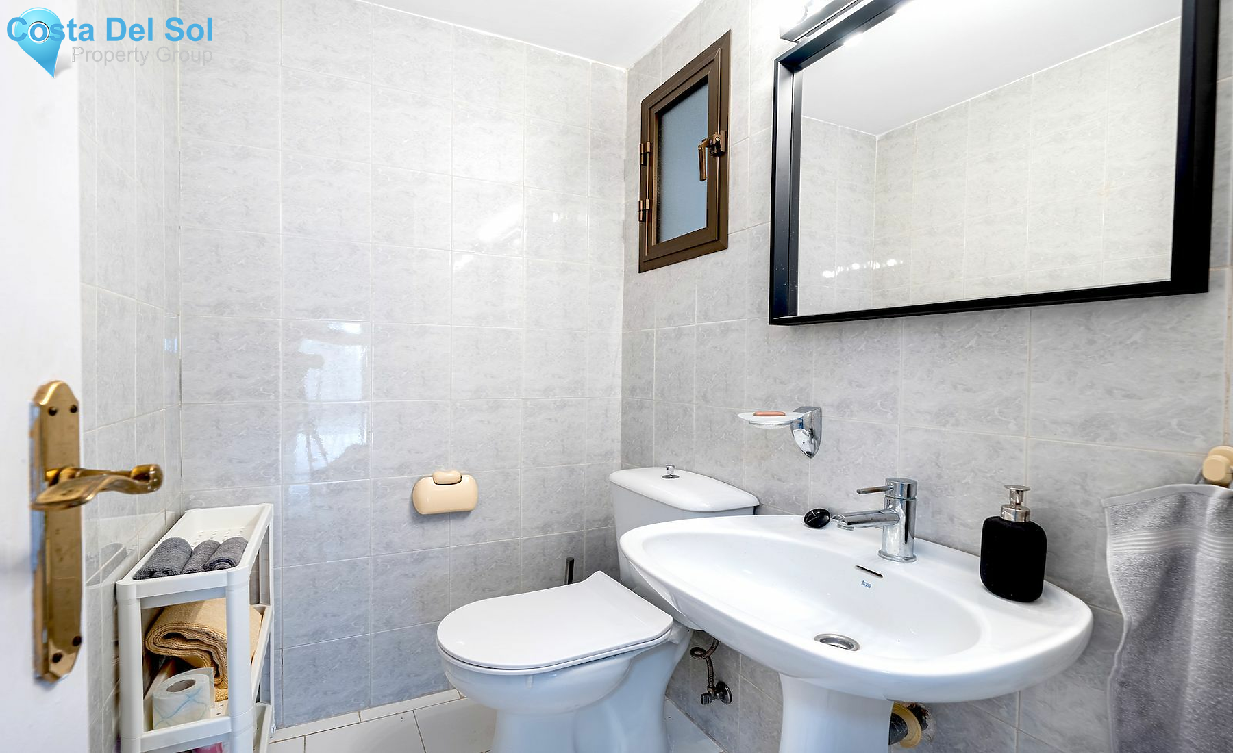 Middle Floor Apartment in Calahonda-1480377