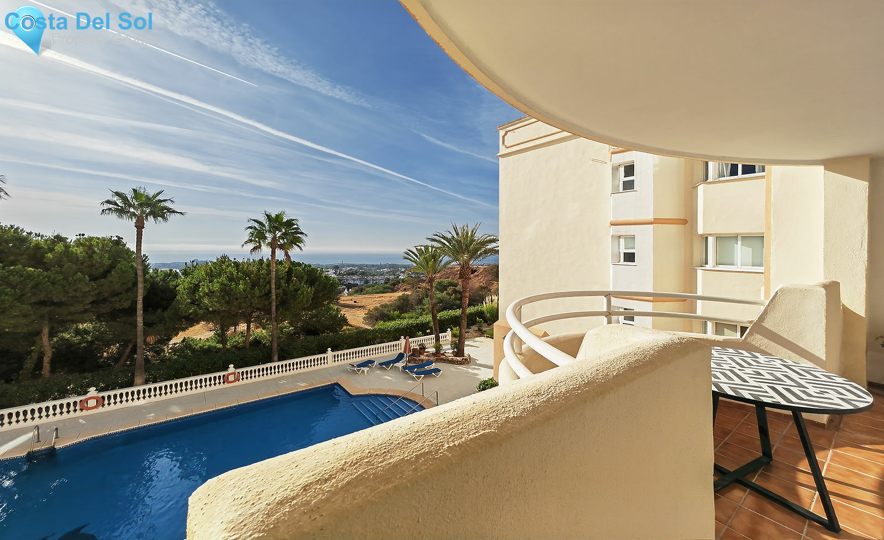 Middle Floor Apartment in Calahonda-1481459