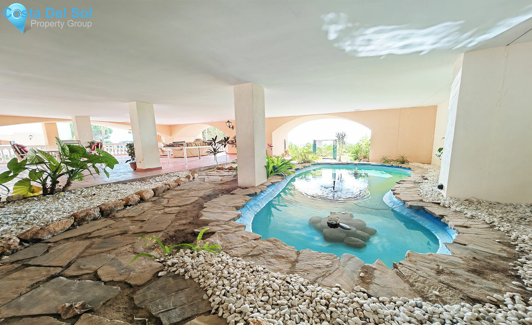 Middle Floor Apartment in Calahonda-1481470