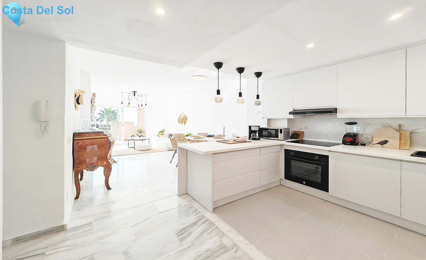 Middle Floor Apartment in Calahonda-1481463