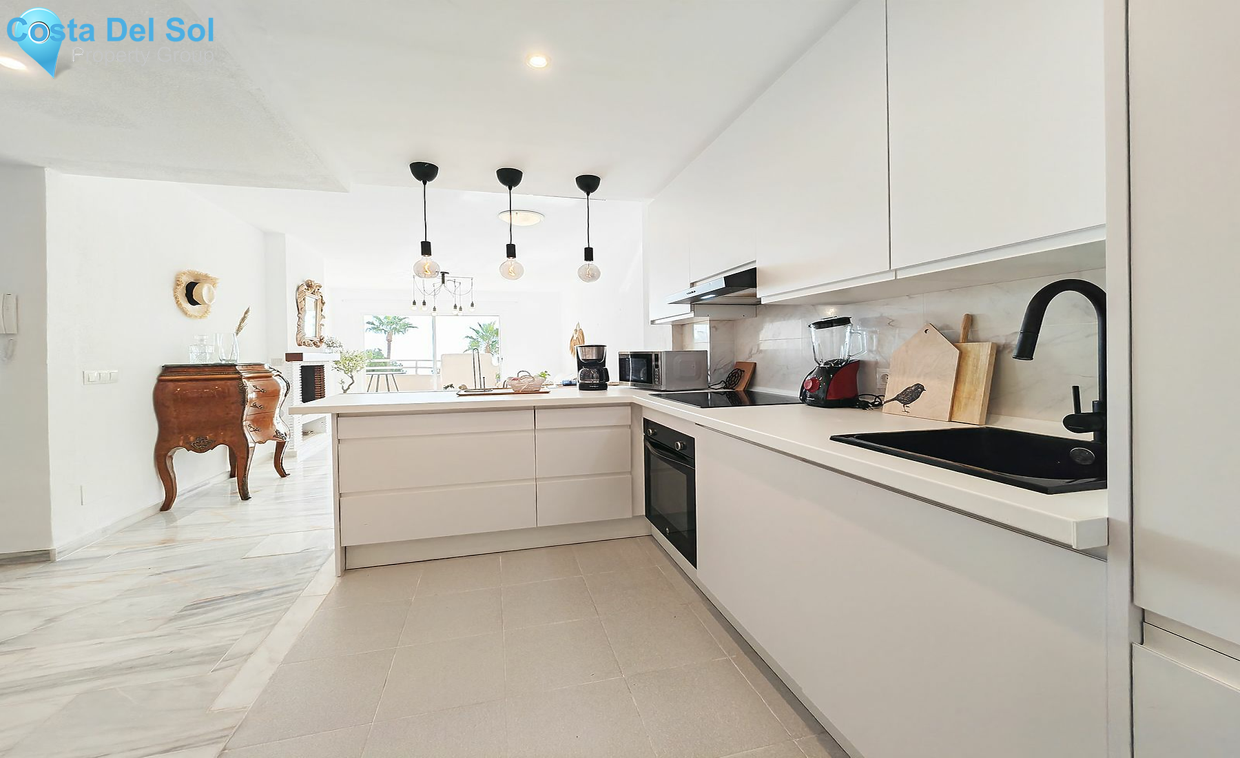 Middle Floor Apartment in Calahonda-1481464