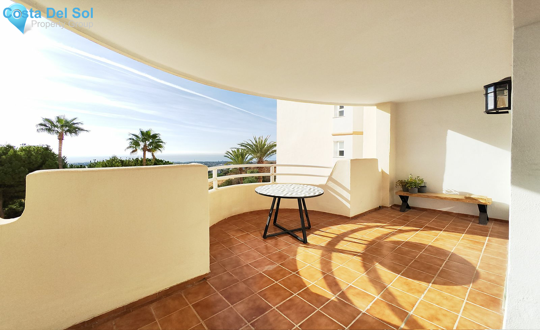 Middle Floor Apartment in Calahonda-1481465