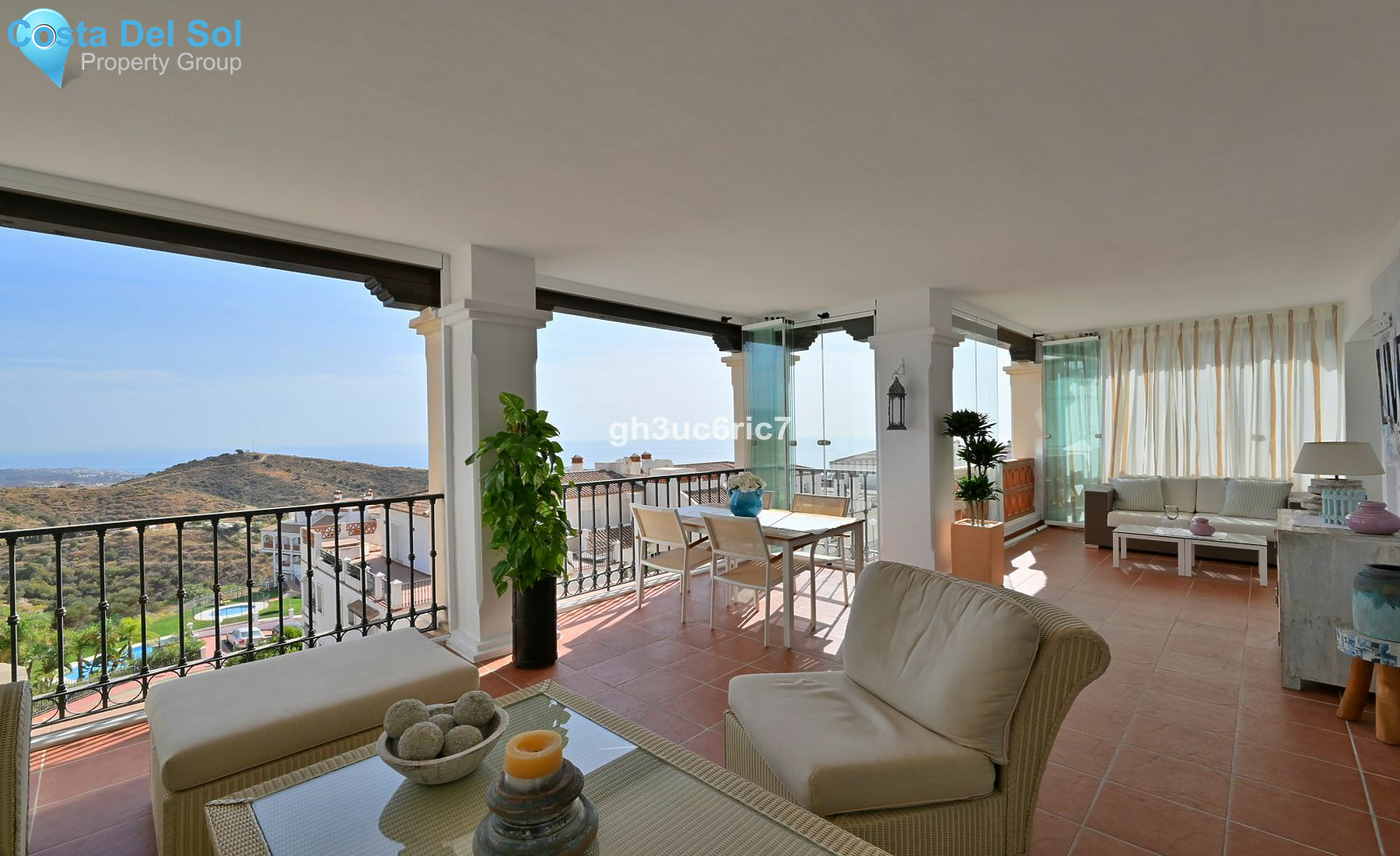 Middle Floor Apartment in Calahonda