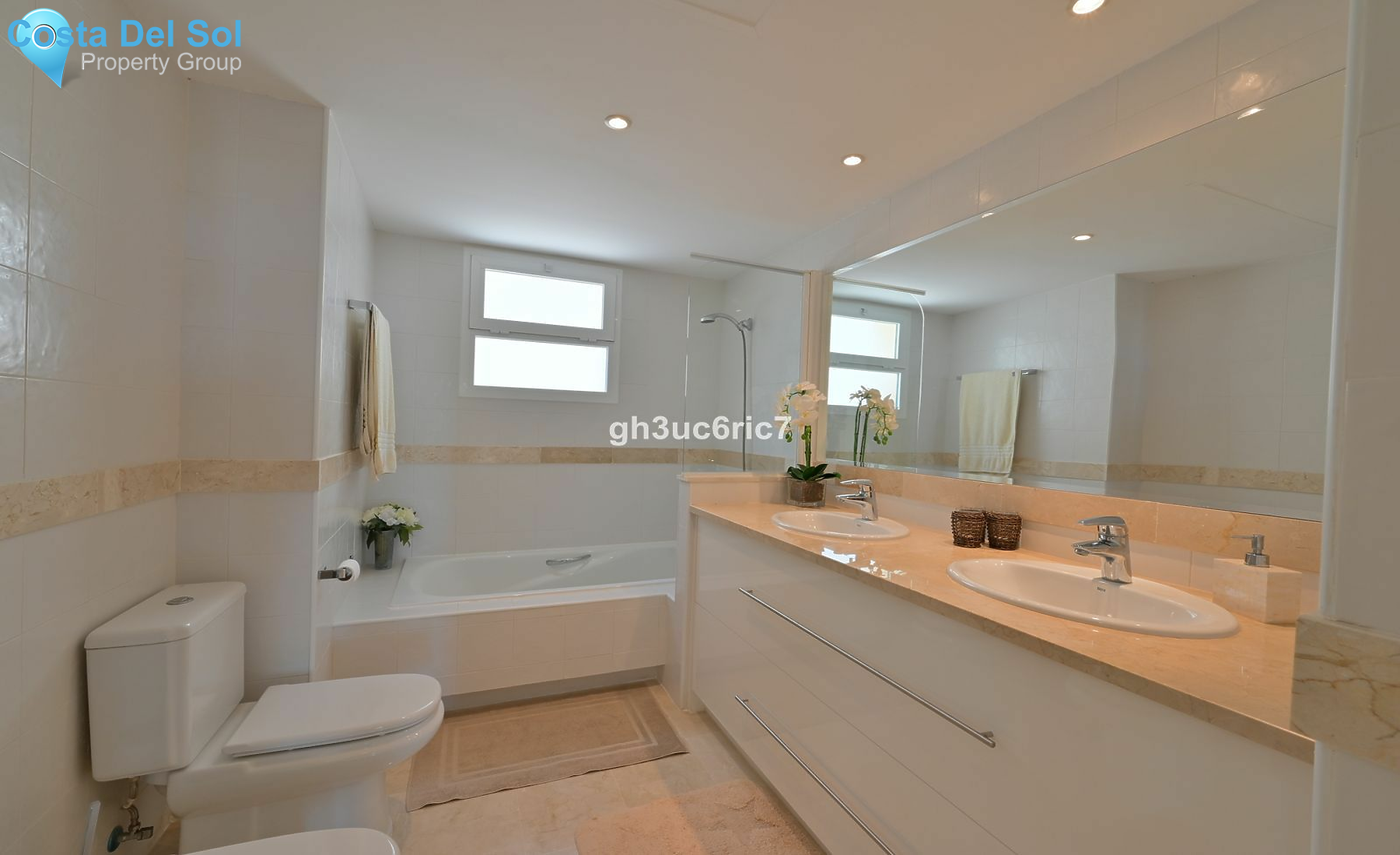 Middle Floor Apartment in Calahonda-1483119