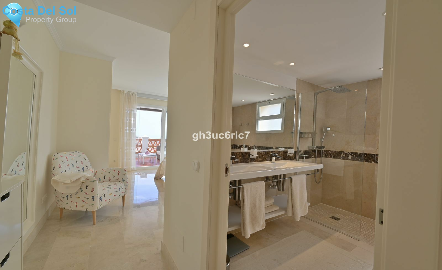 Middle Floor Apartment in Calahonda-1483113