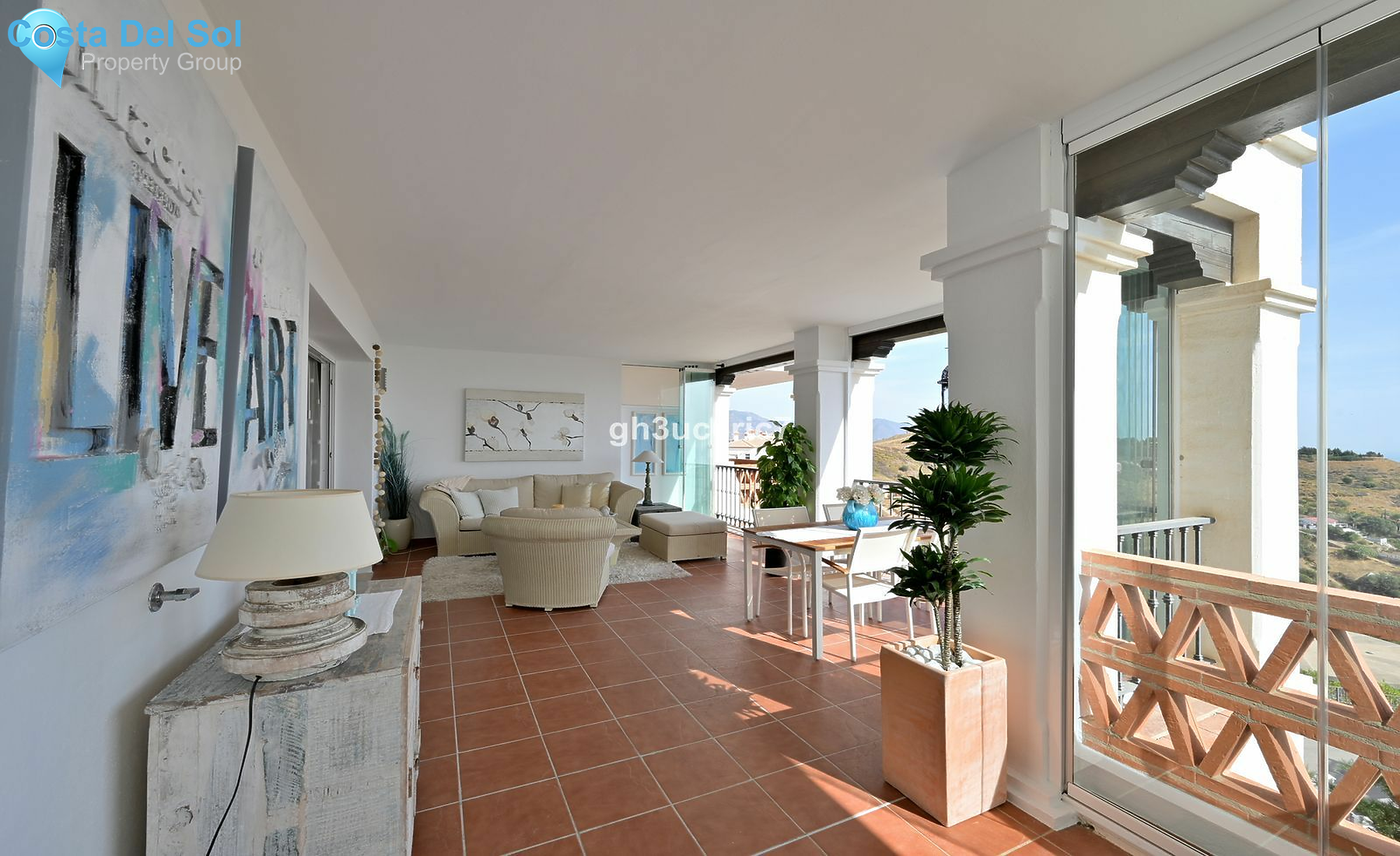 Middle Floor Apartment in Calahonda-1483116