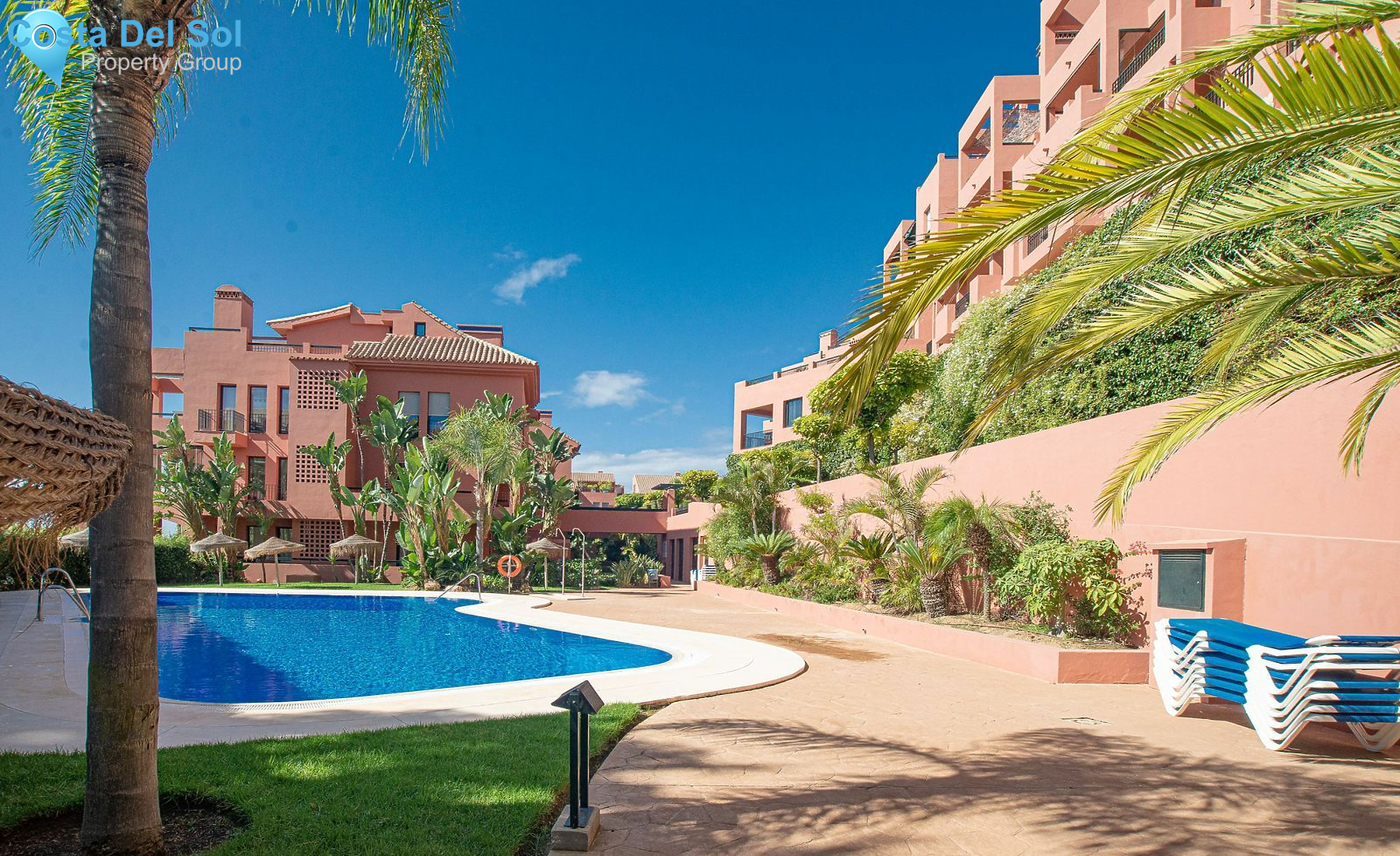 Middle Floor Apartment in Calahonda-1488601