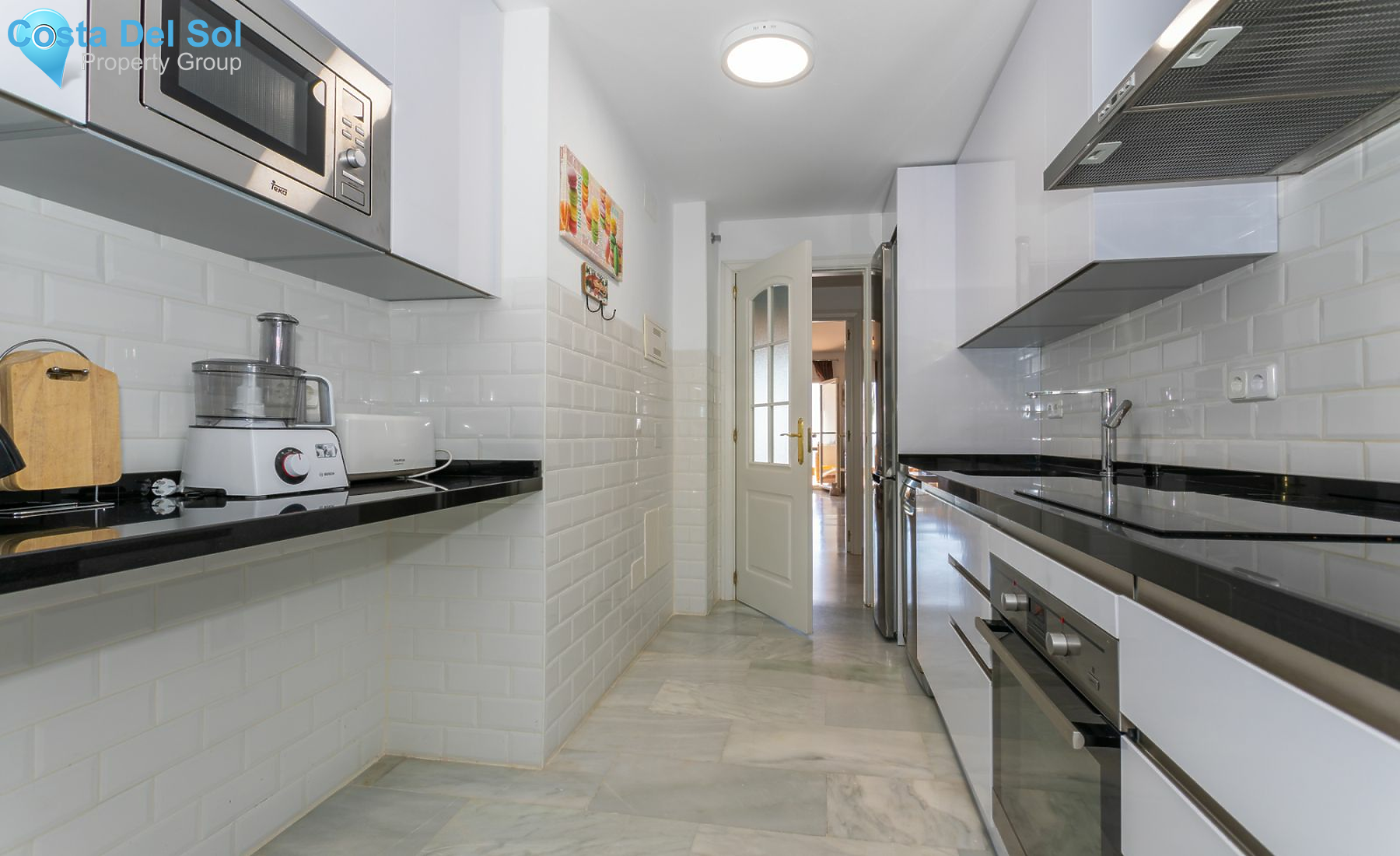 Middle Floor Apartment in Calahonda-1489673