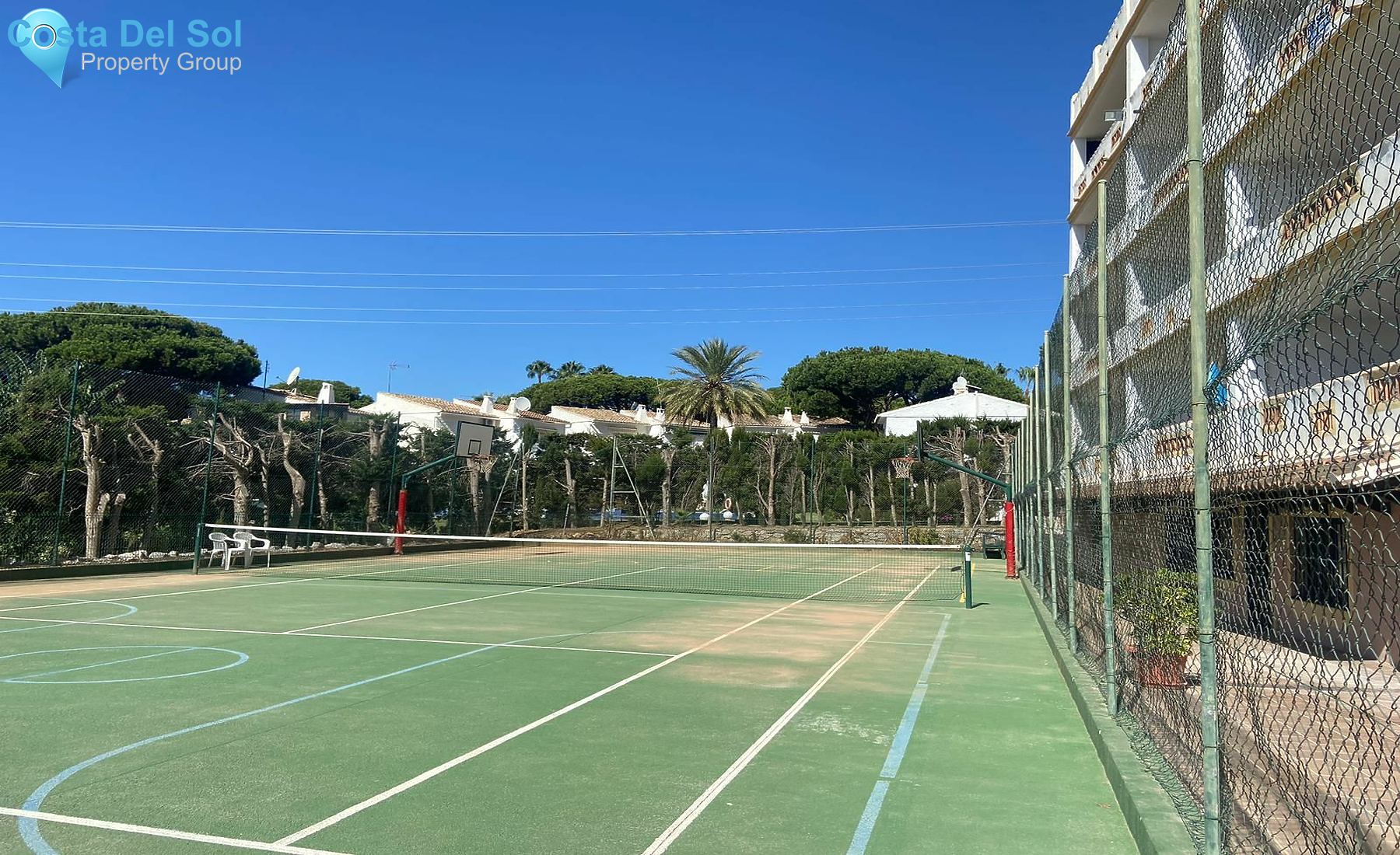 Middle Floor Apartment in Calahonda-1494902