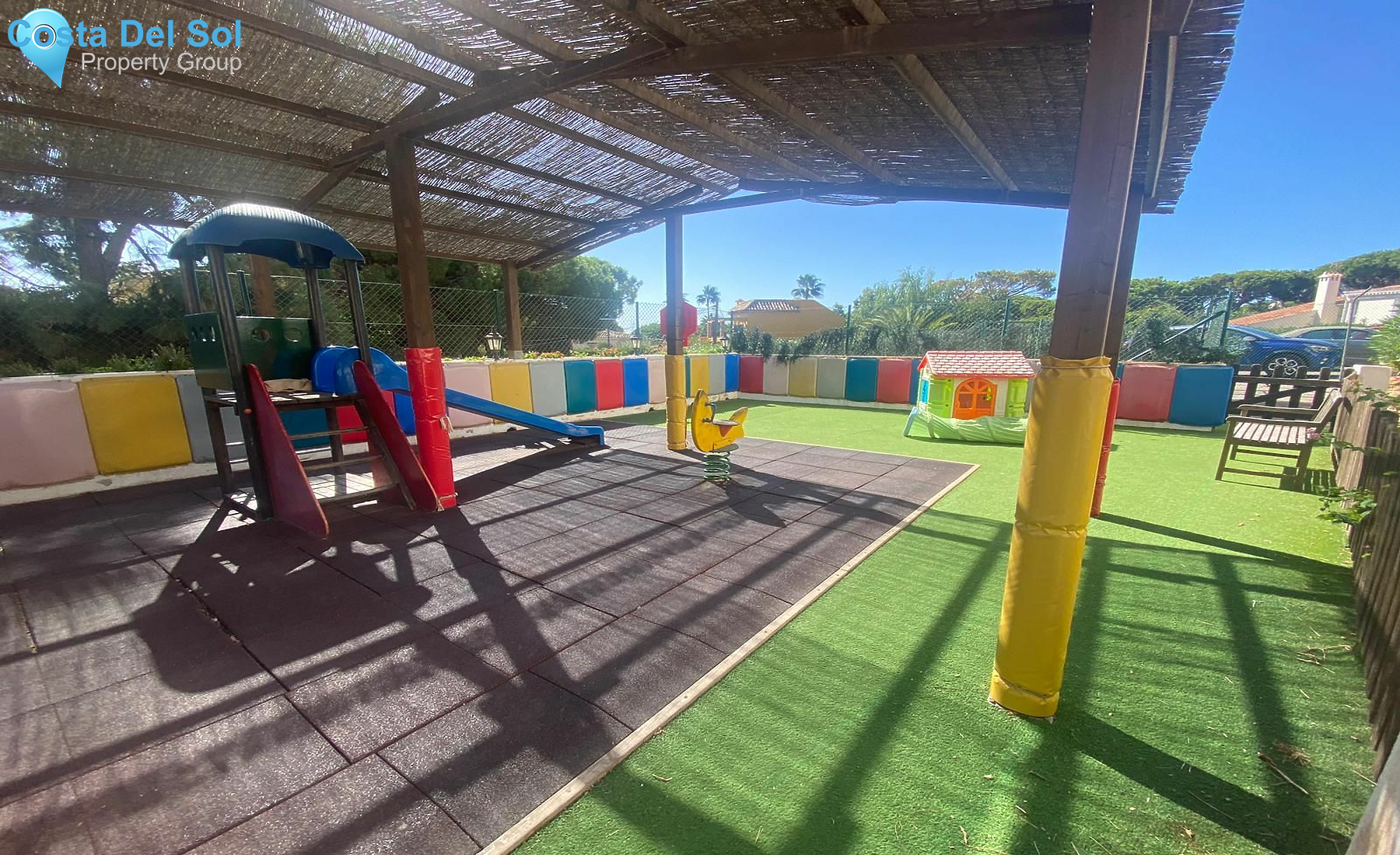 Middle Floor Apartment in Calahonda-1494903