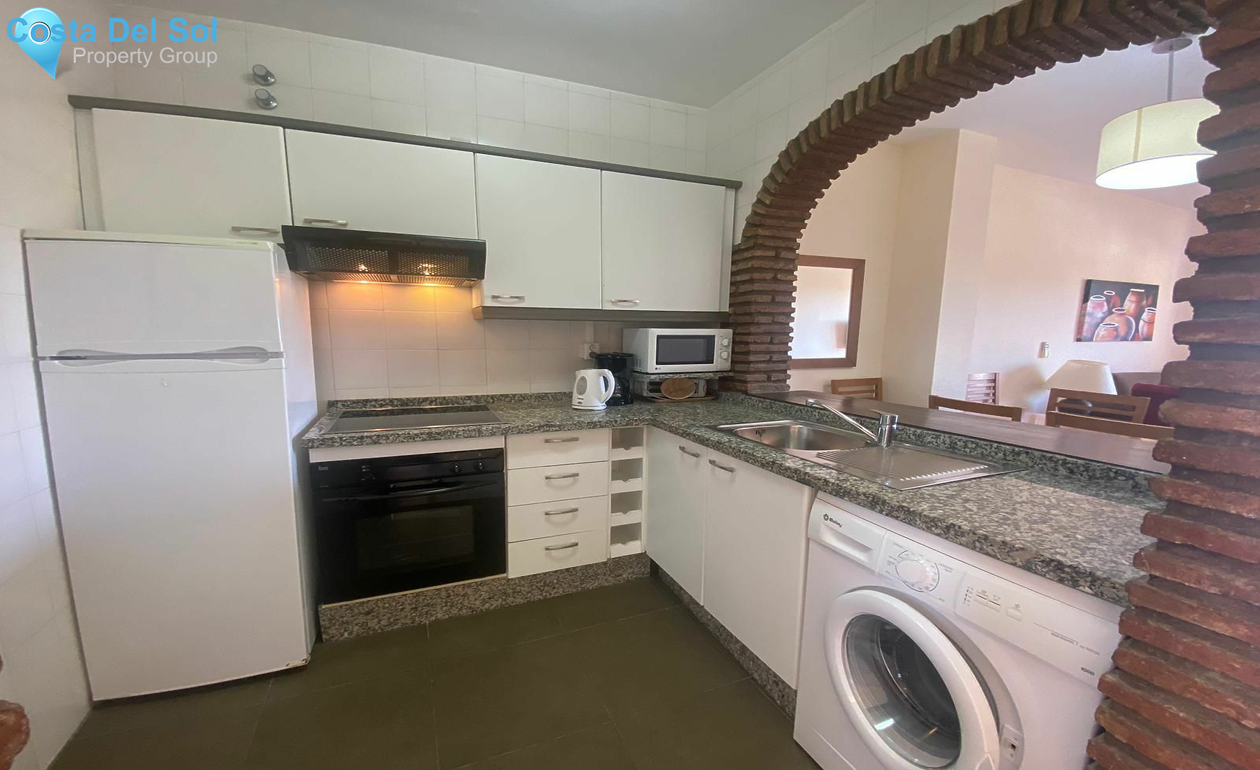 Middle Floor Apartment in Calahonda-1494895