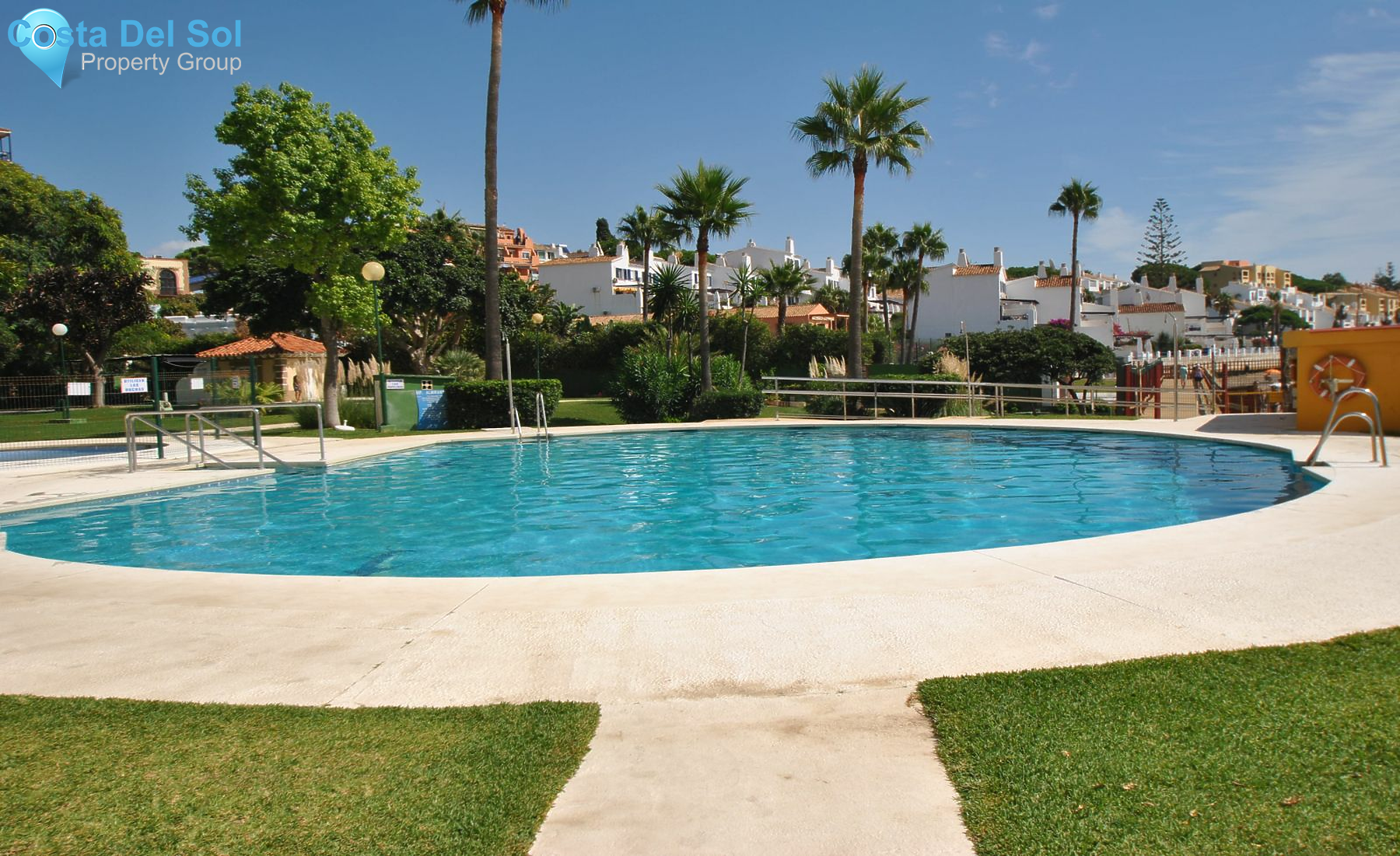 Middle Floor Apartment in Calahonda-1515786
