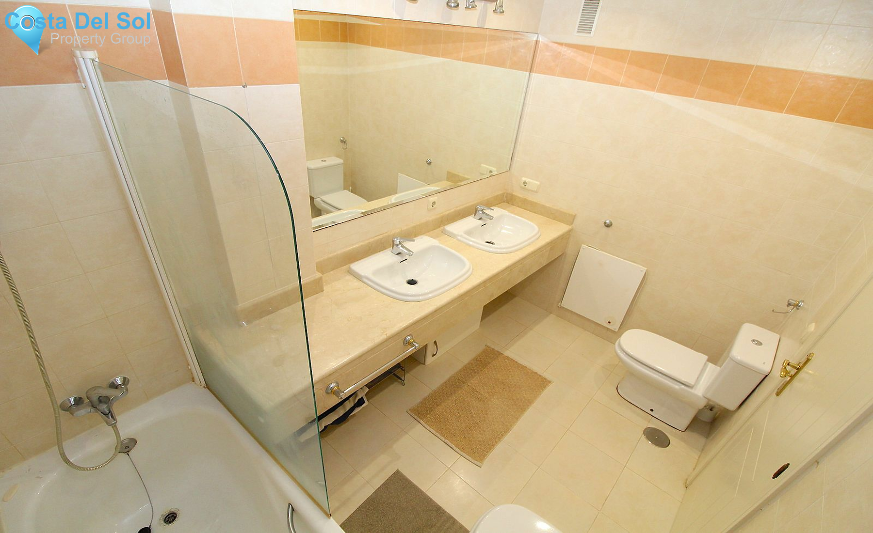 Middle Floor Apartment in Calahonda-1530467