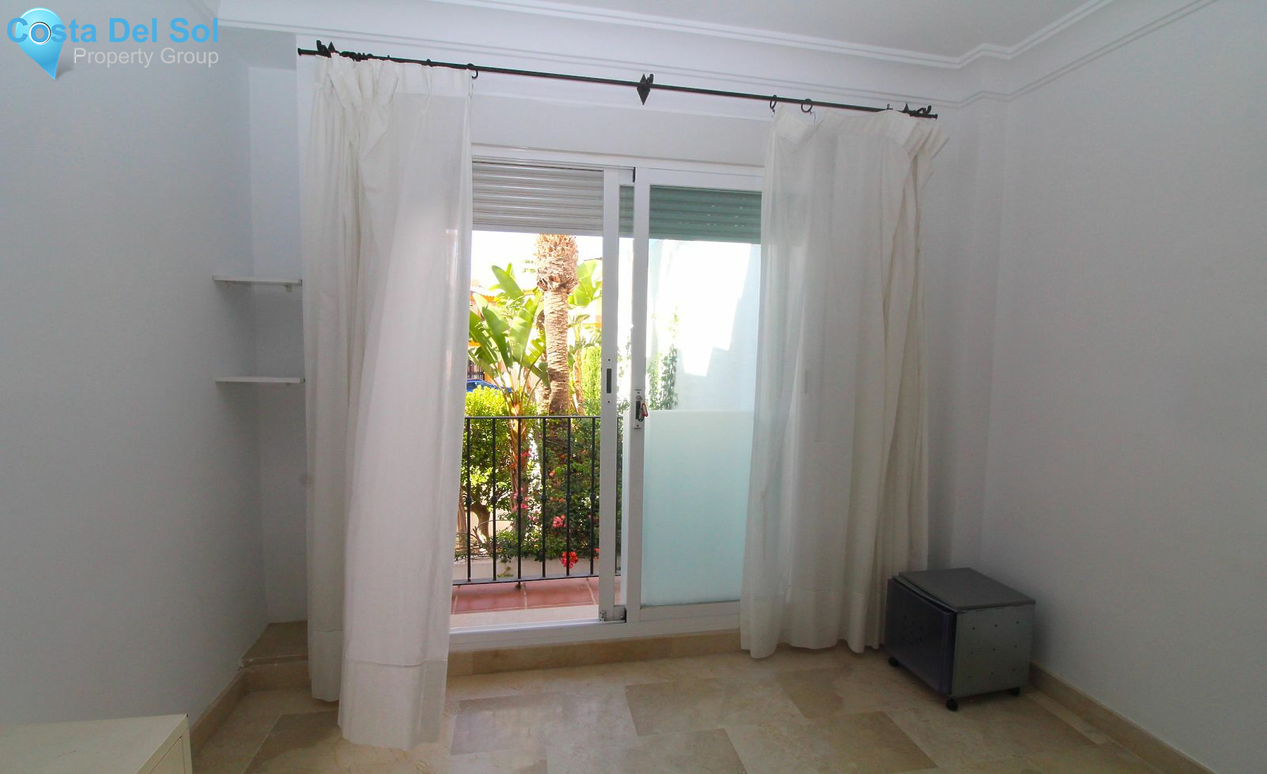 Middle Floor Apartment in Calahonda-1530469