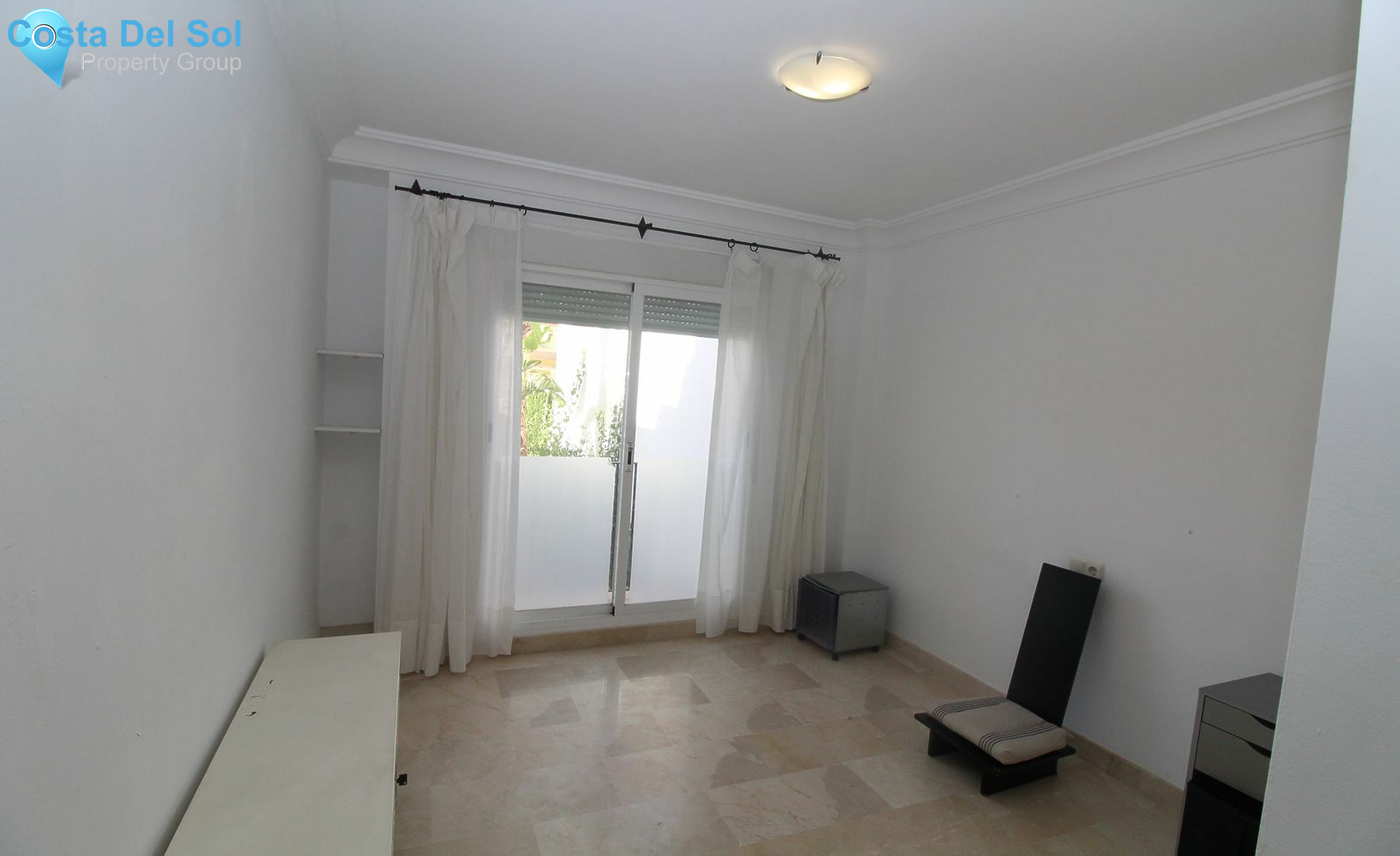 Middle Floor Apartment in Calahonda-1530470