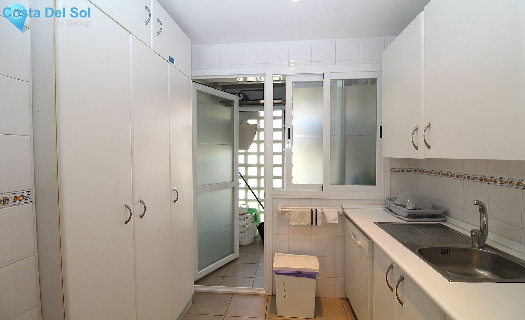 Middle Floor Apartment in Calahonda-1530474