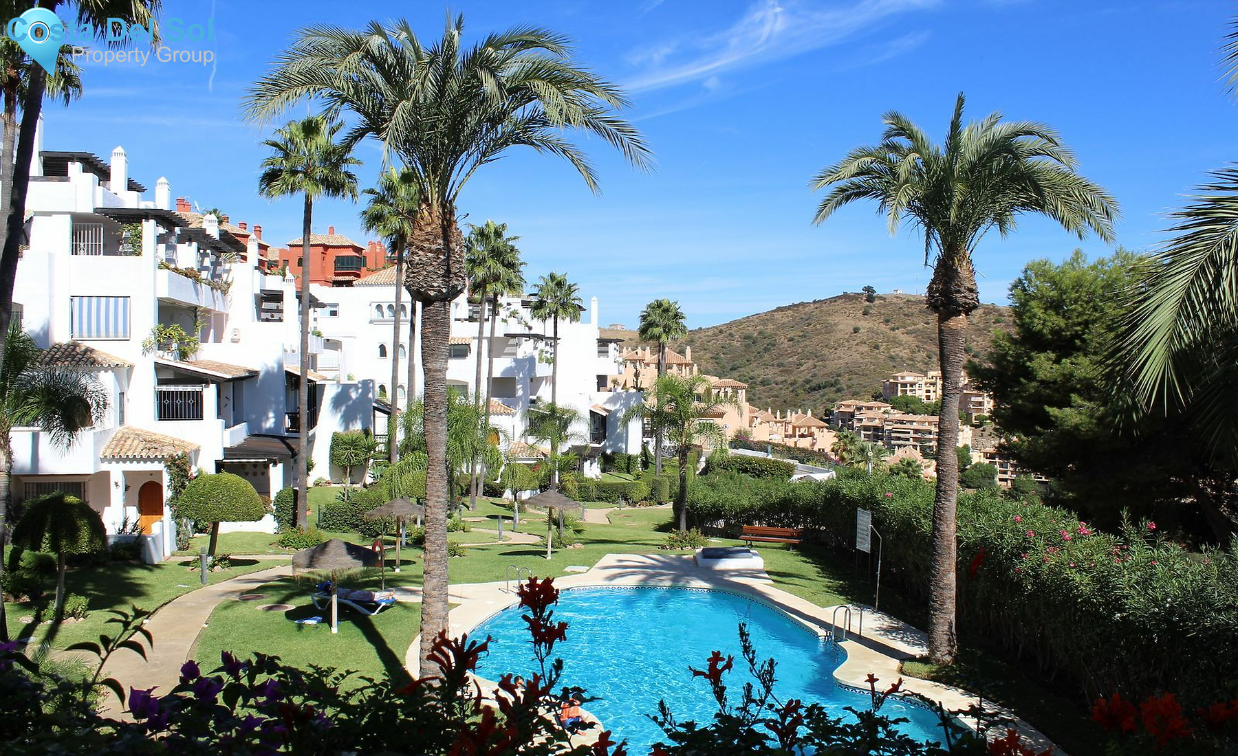 Middle Floor Apartment in Calahonda-1530477