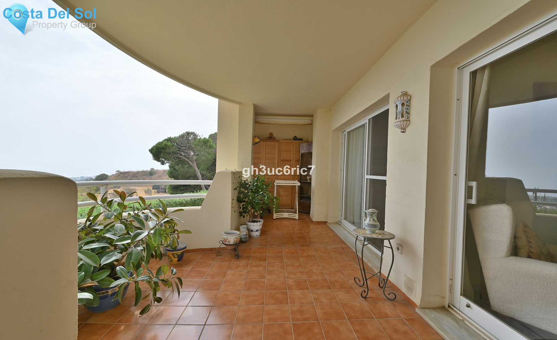 Middle Floor Apartment in Calahonda-1531923