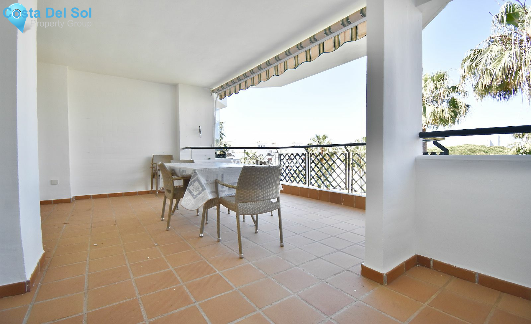 Middle Floor Apartment in Calahonda-1531978
