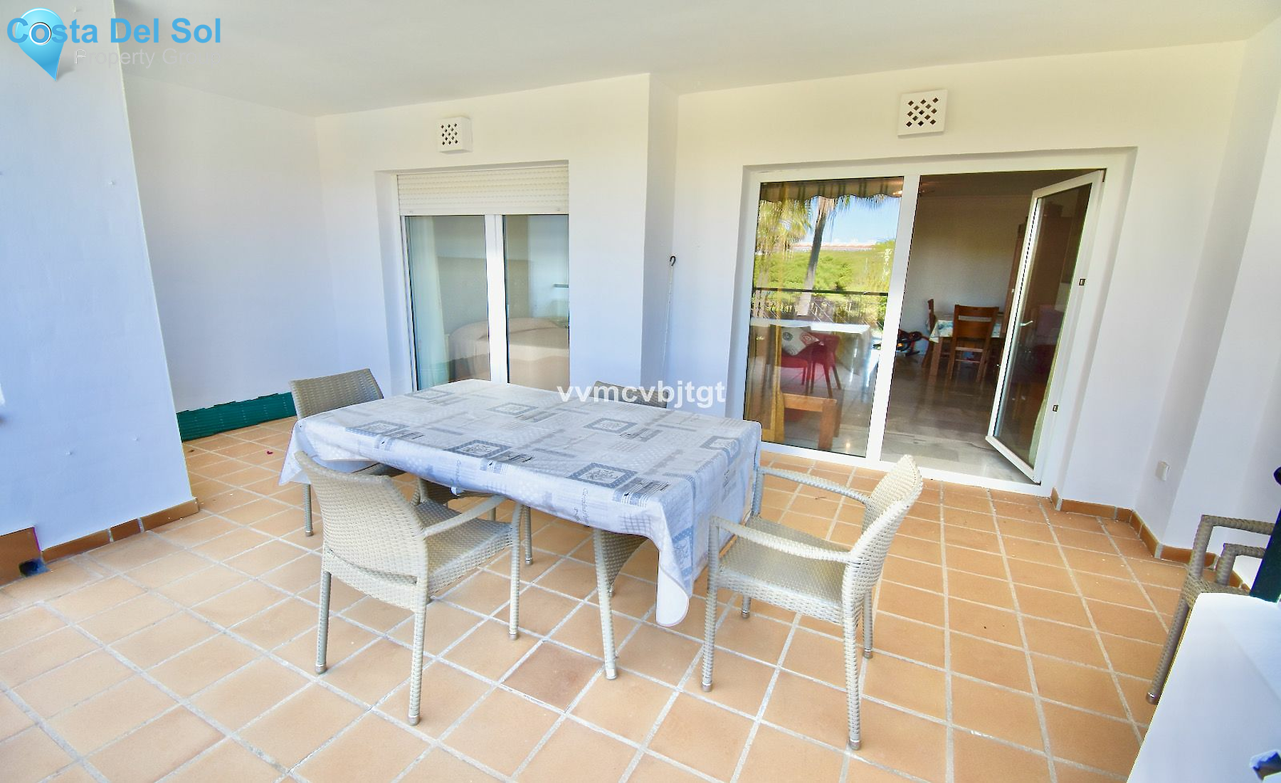 Middle Floor Apartment in Calahonda-1531981