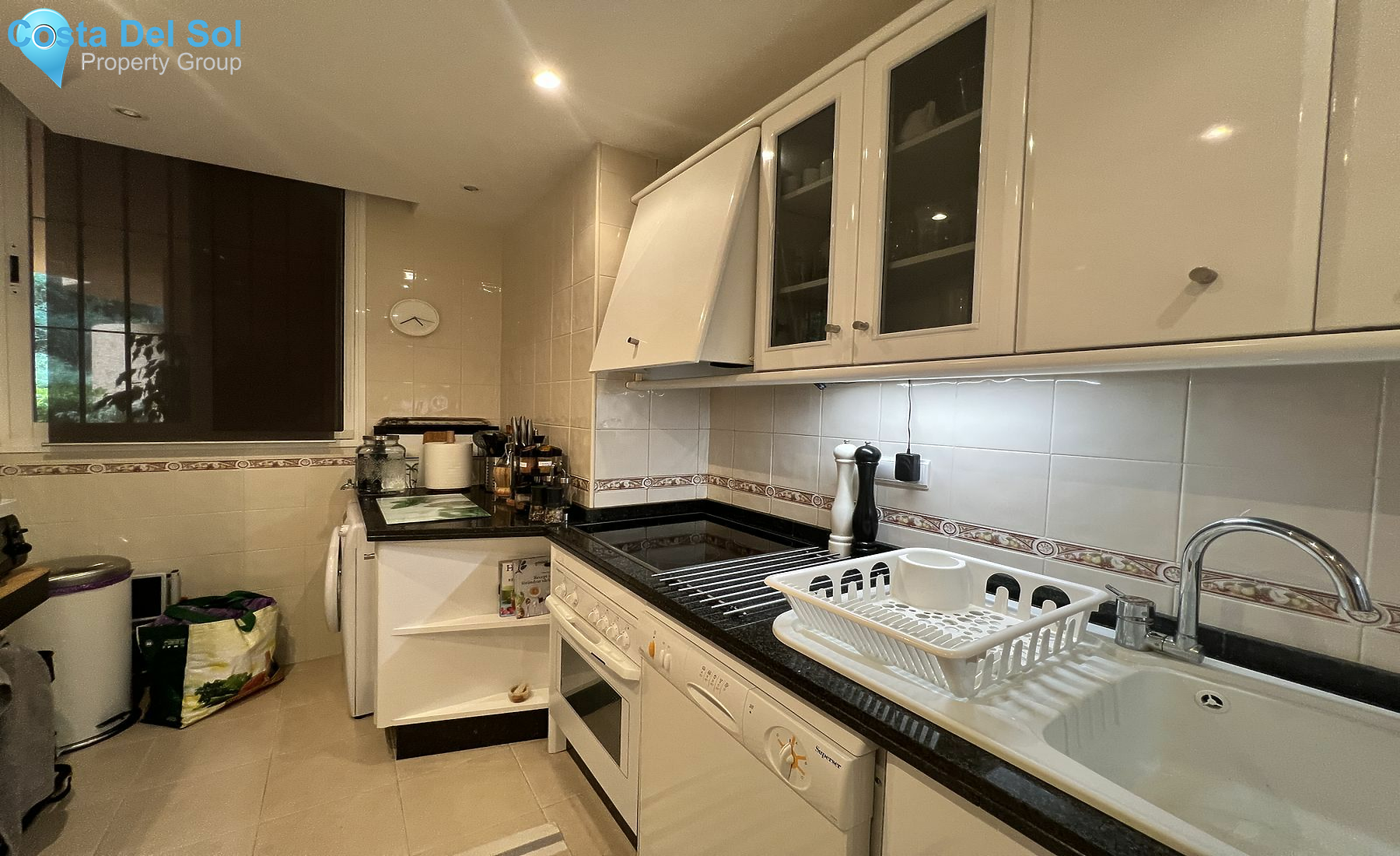 Middle Floor Apartment in Calahonda-1546808