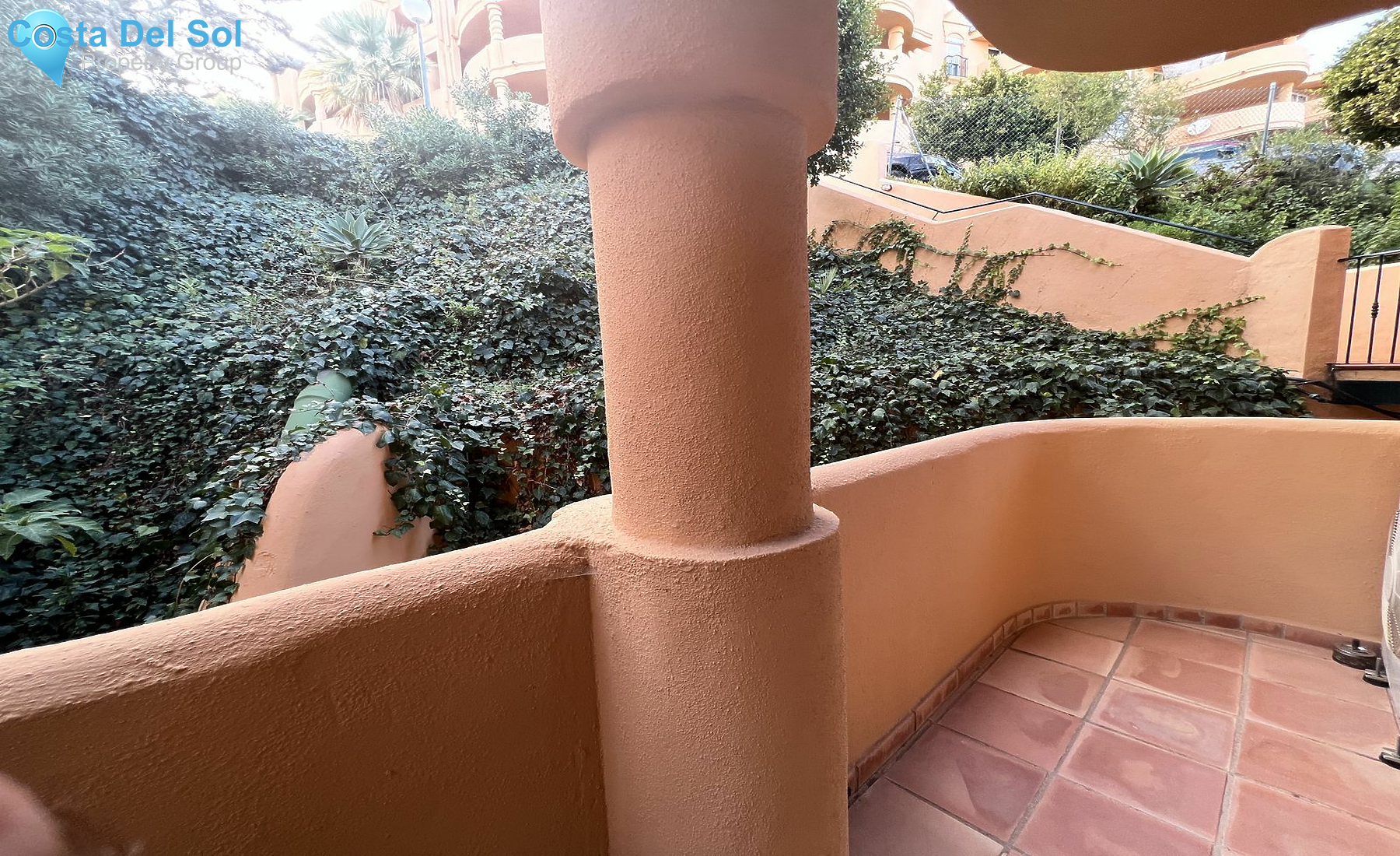 Middle Floor Apartment in Calahonda-1546826