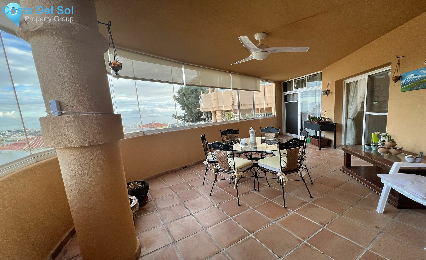 Middle Floor Apartment in Calahonda-1546813