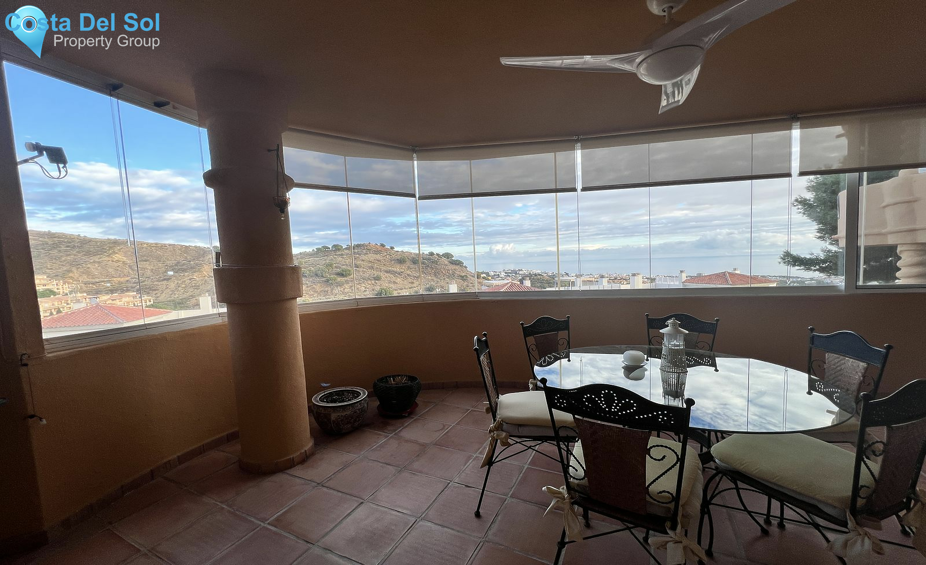 Middle Floor Apartment in Calahonda-1546815