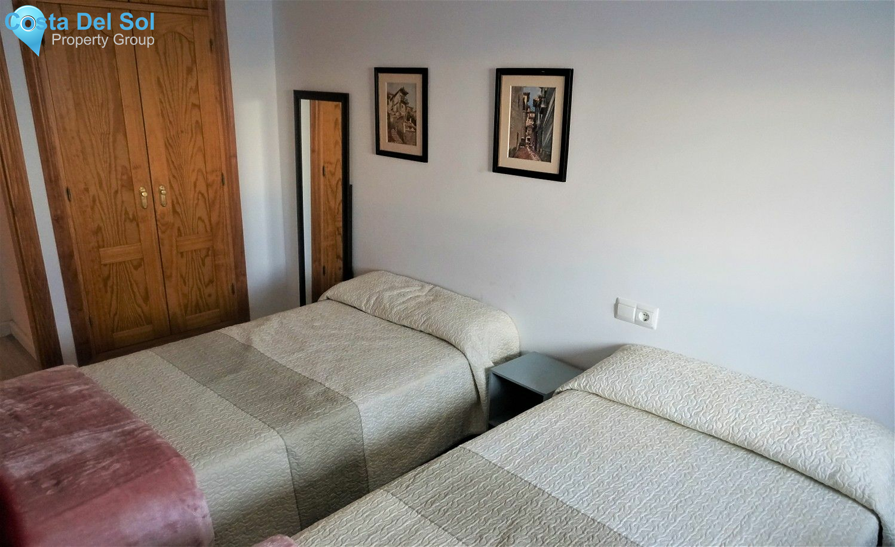 Middle Floor Apartment in Caleta de Vélez-1399186