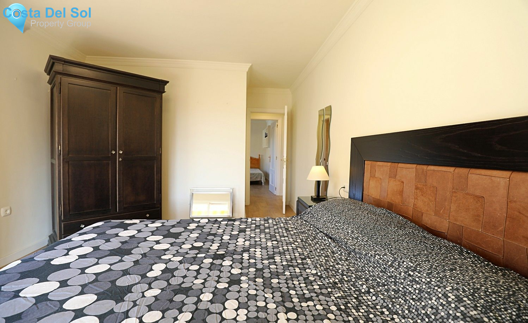 Middle Floor Apartment in Caleta de Vélez-1533003