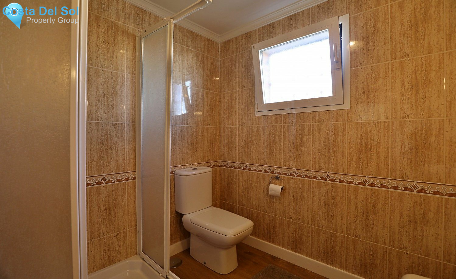 Middle Floor Apartment in Caleta de Vélez-1532999