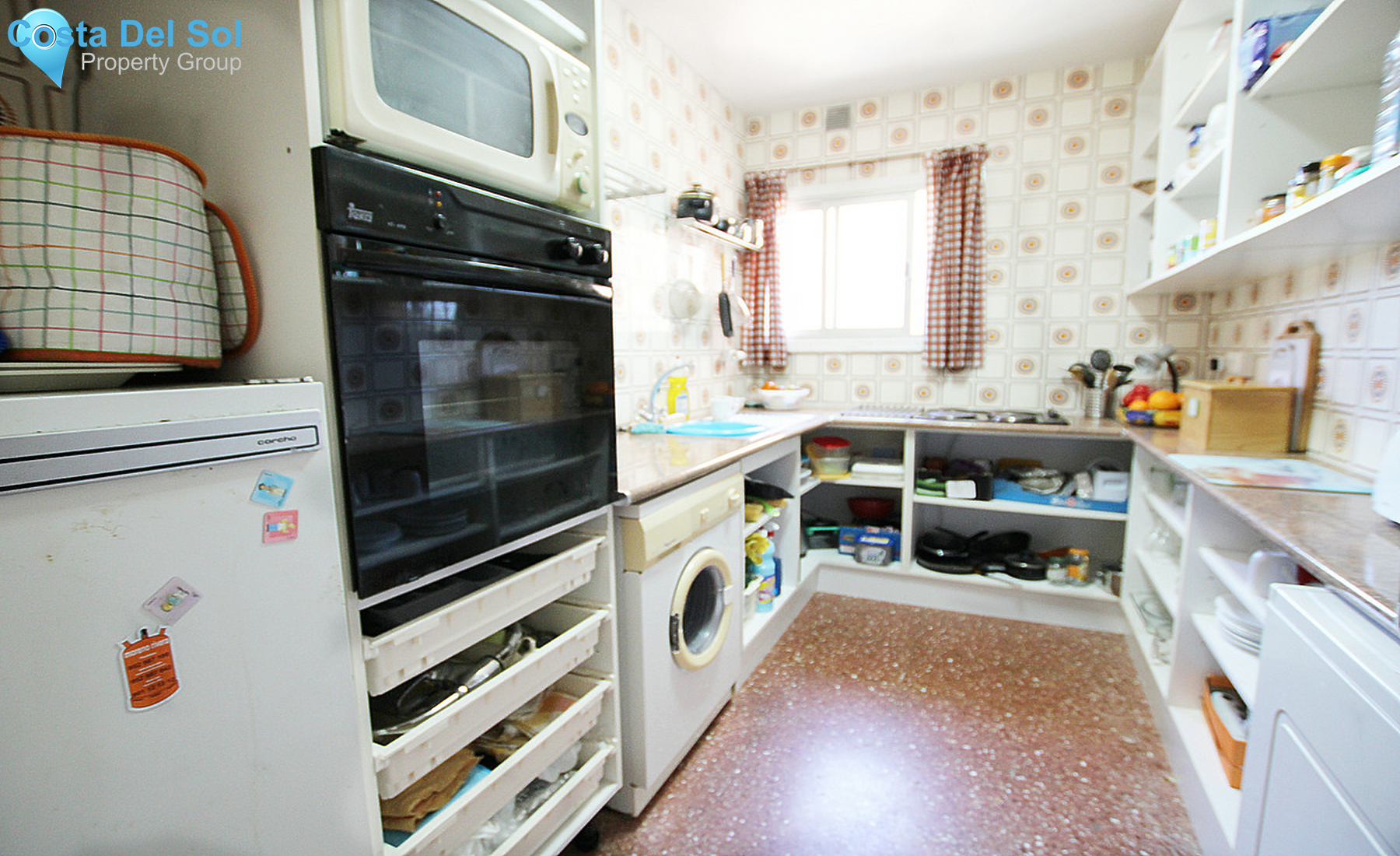 Middle Floor Apartment in Calypso-1319559