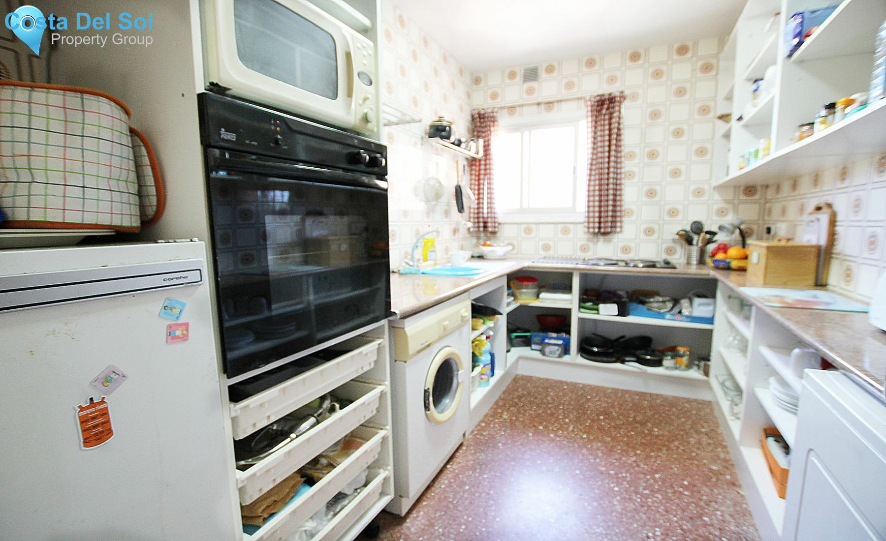 Middle Floor Apartment in Calypso-1473069