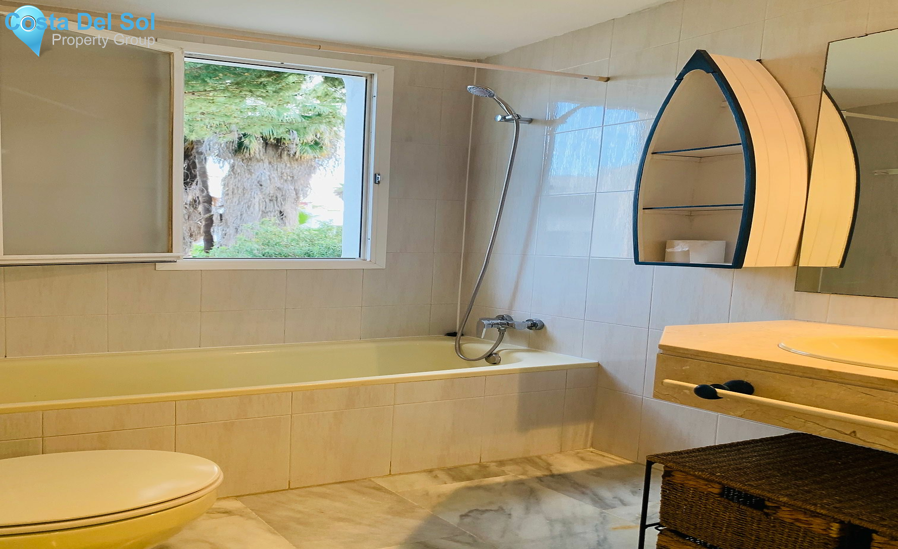 Middle Floor Apartment in Cancelada-1550143