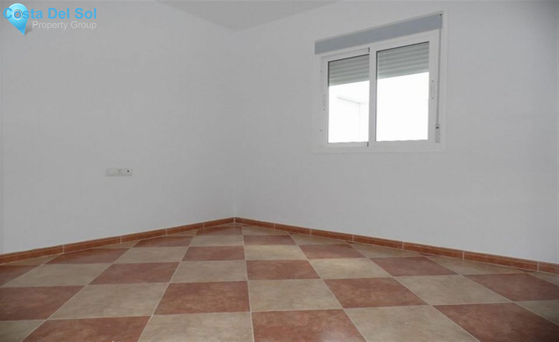 Middle Floor Apartment in Canillas de Aceituno-1218710