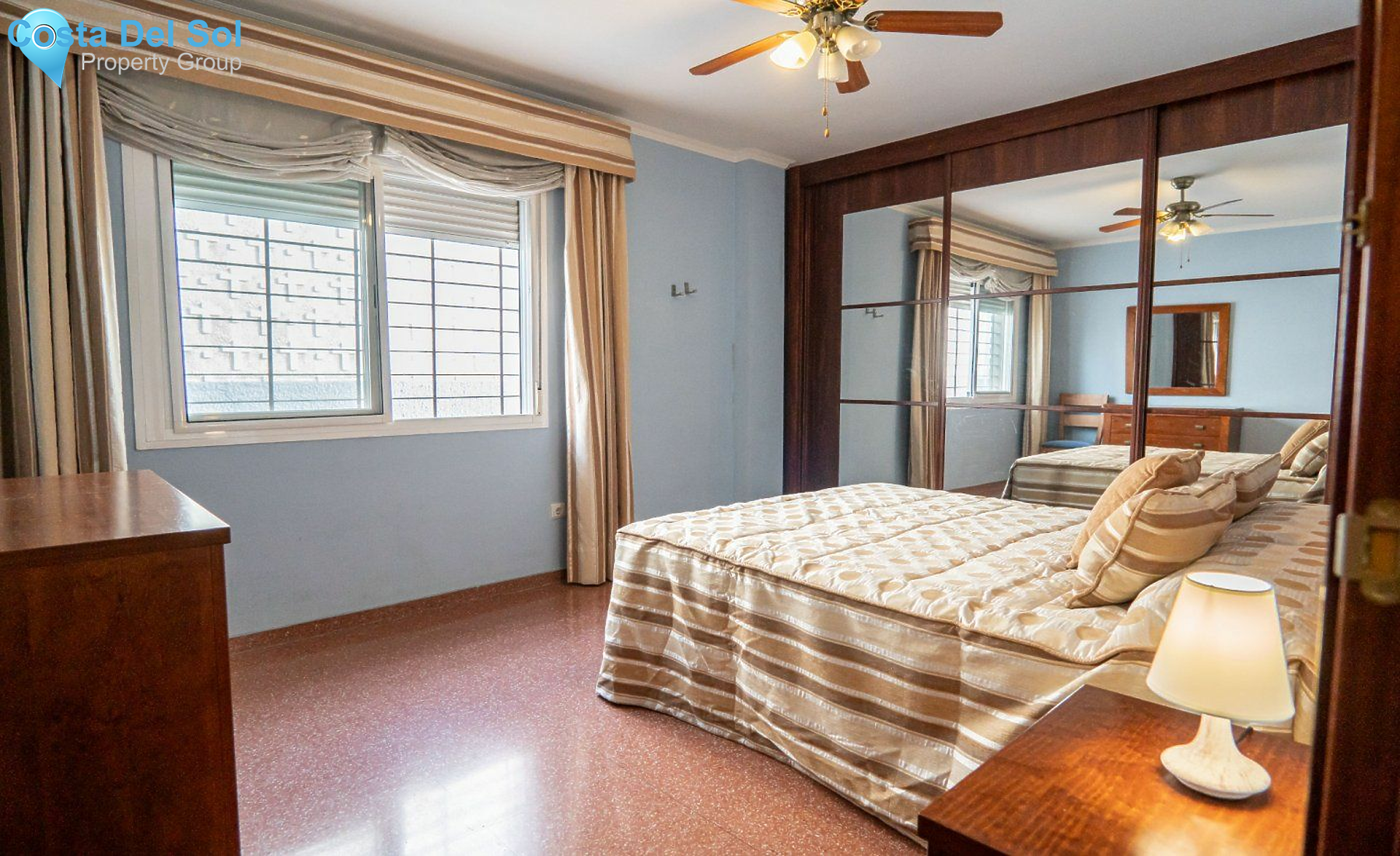 Middle Floor Apartment in Capuchinos-1547996