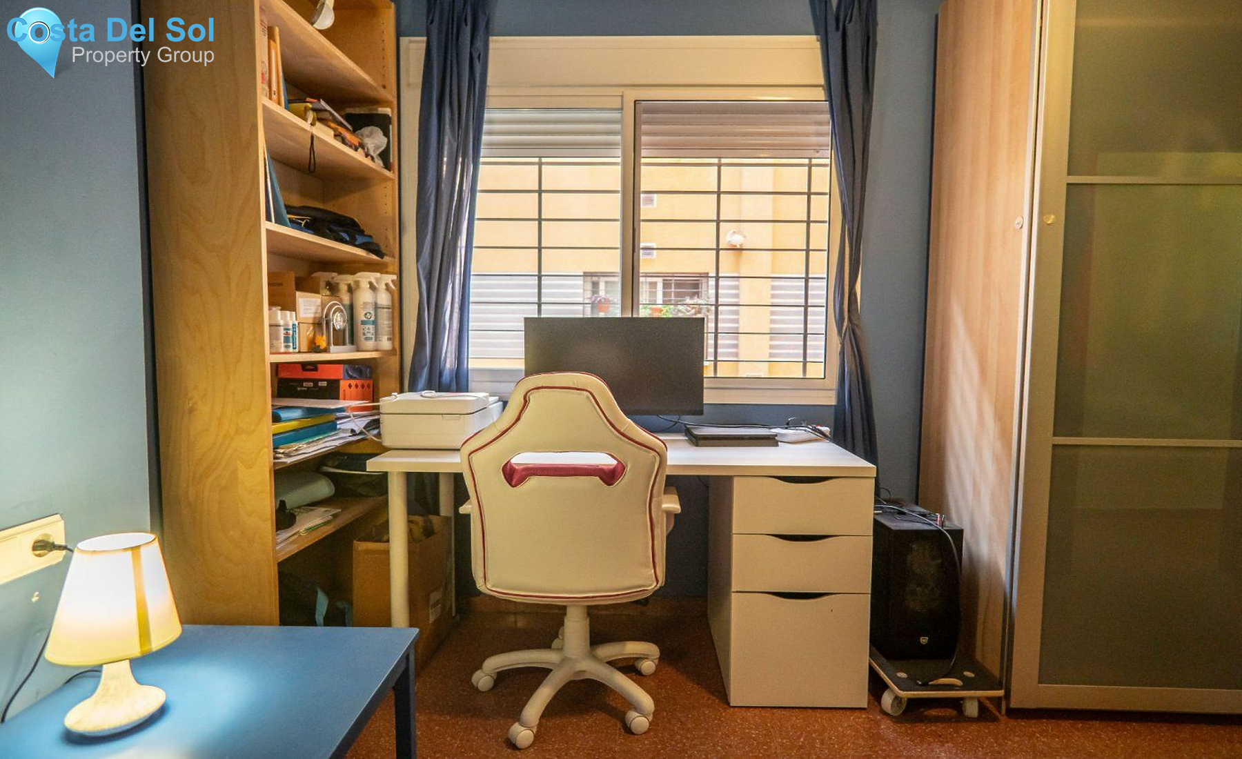 Middle Floor Apartment in Capuchinos-1548002