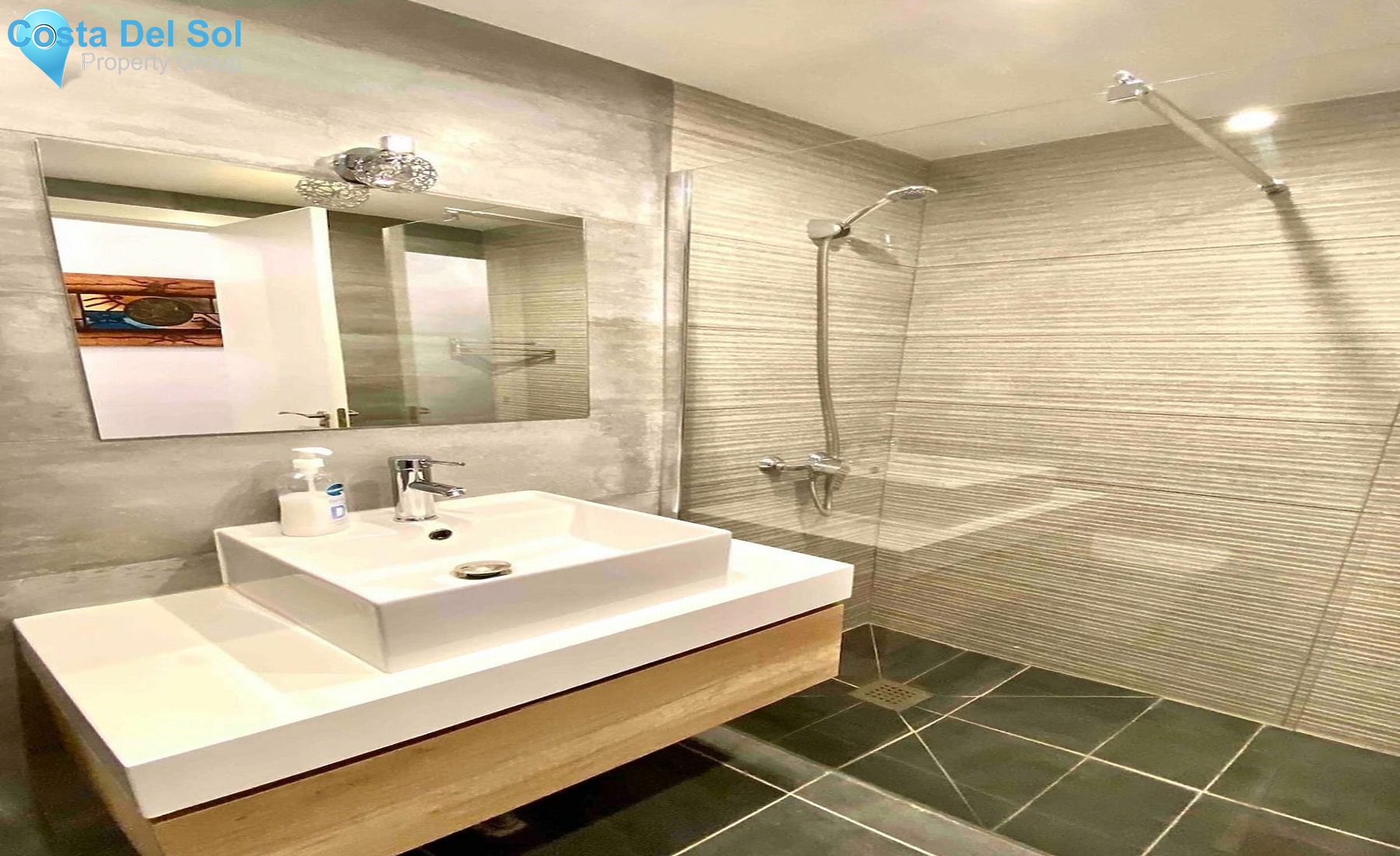 Middle Floor Apartment in Carib Playa-1163644