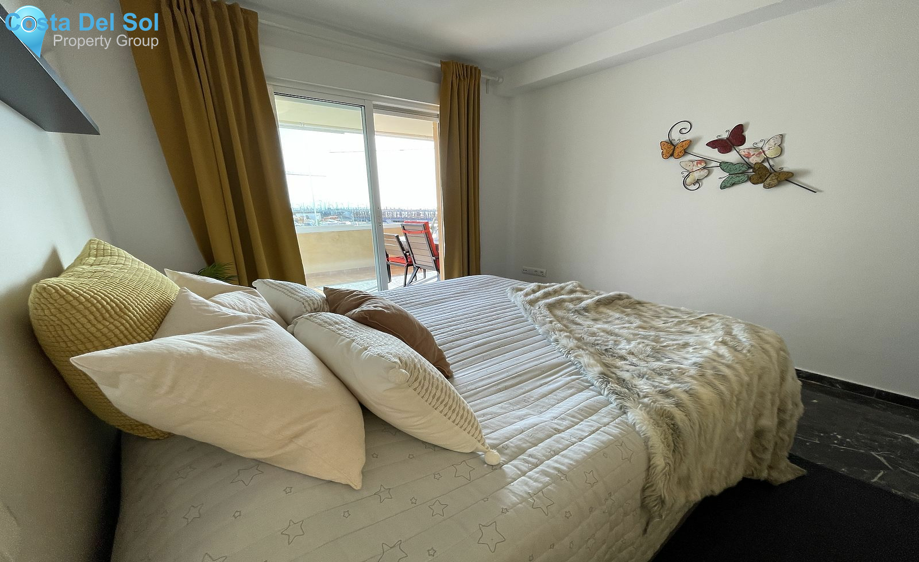 Middle Floor Apartment in Carvajal-1485225