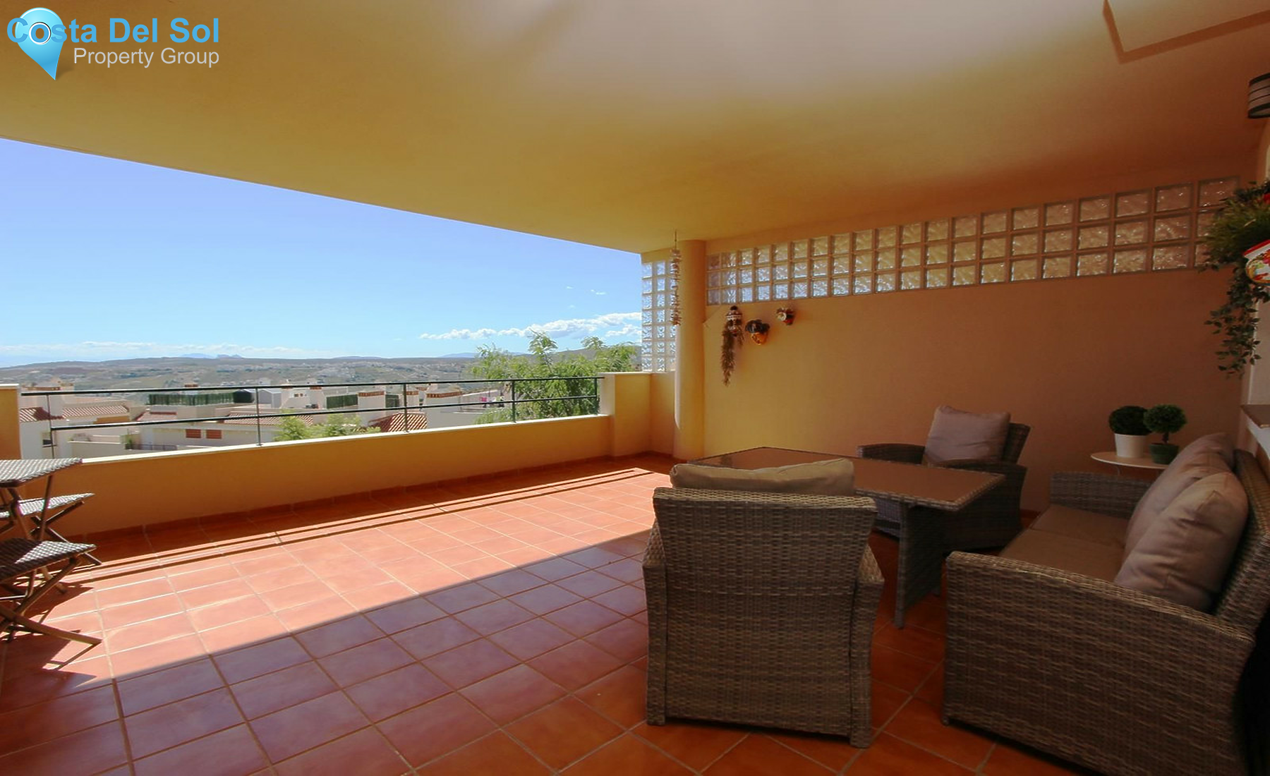 Middle Floor Apartment in Casares-1508898