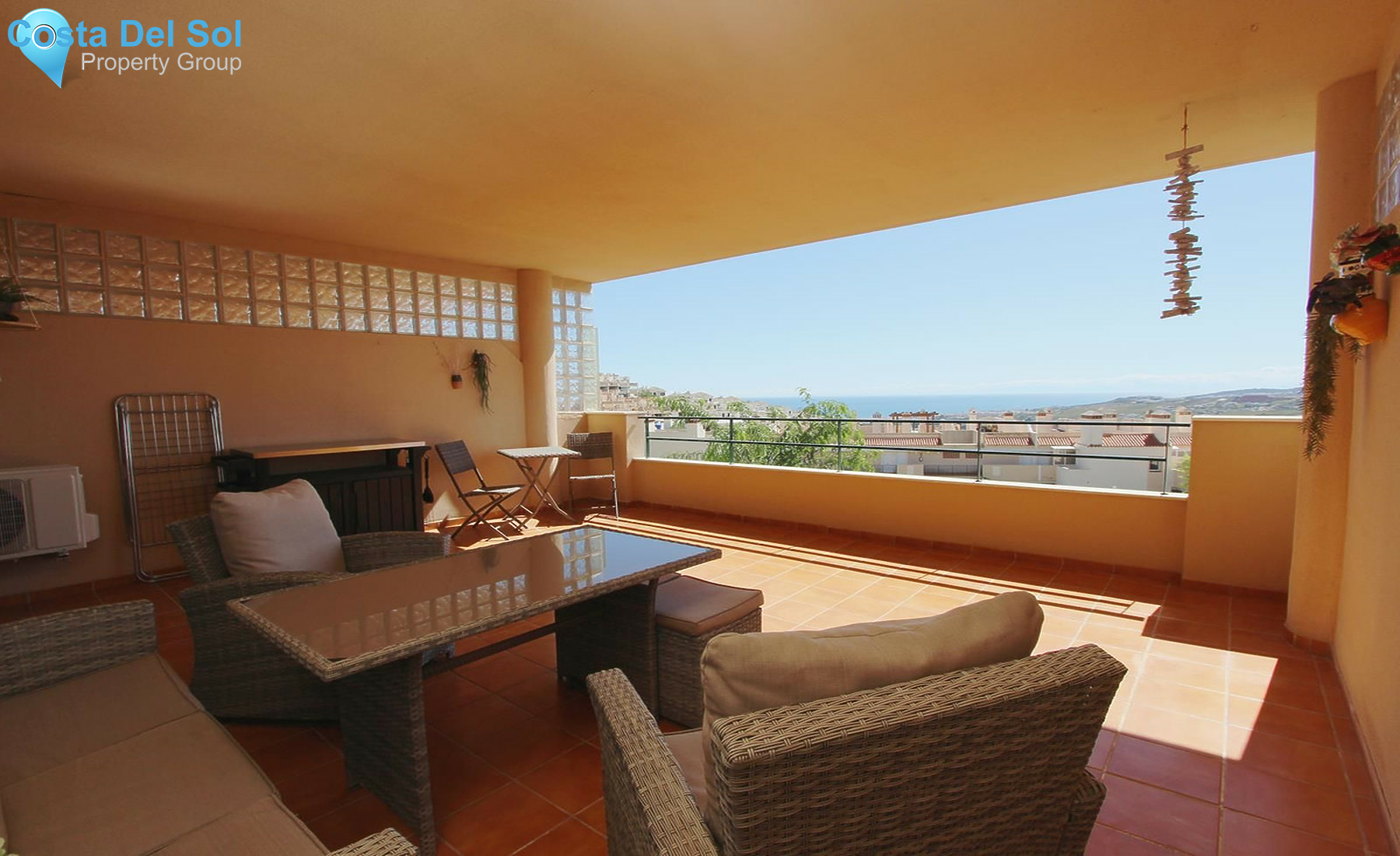 Middle Floor Apartment in Casares-1508899
