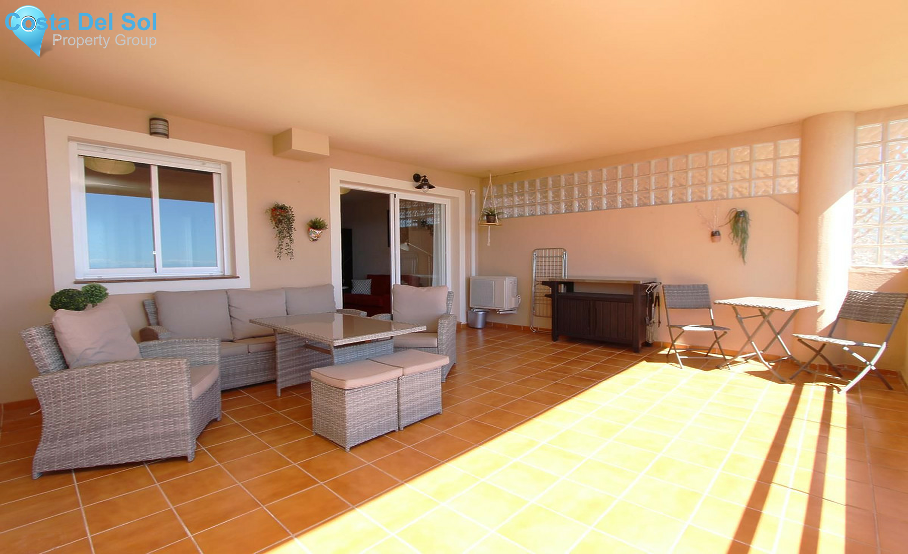 Middle Floor Apartment in Casares-1508884