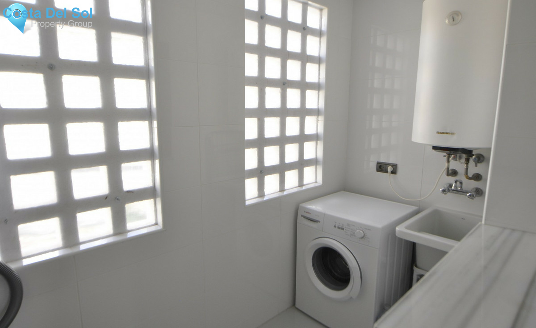 Middle Floor Apartment in Casares
