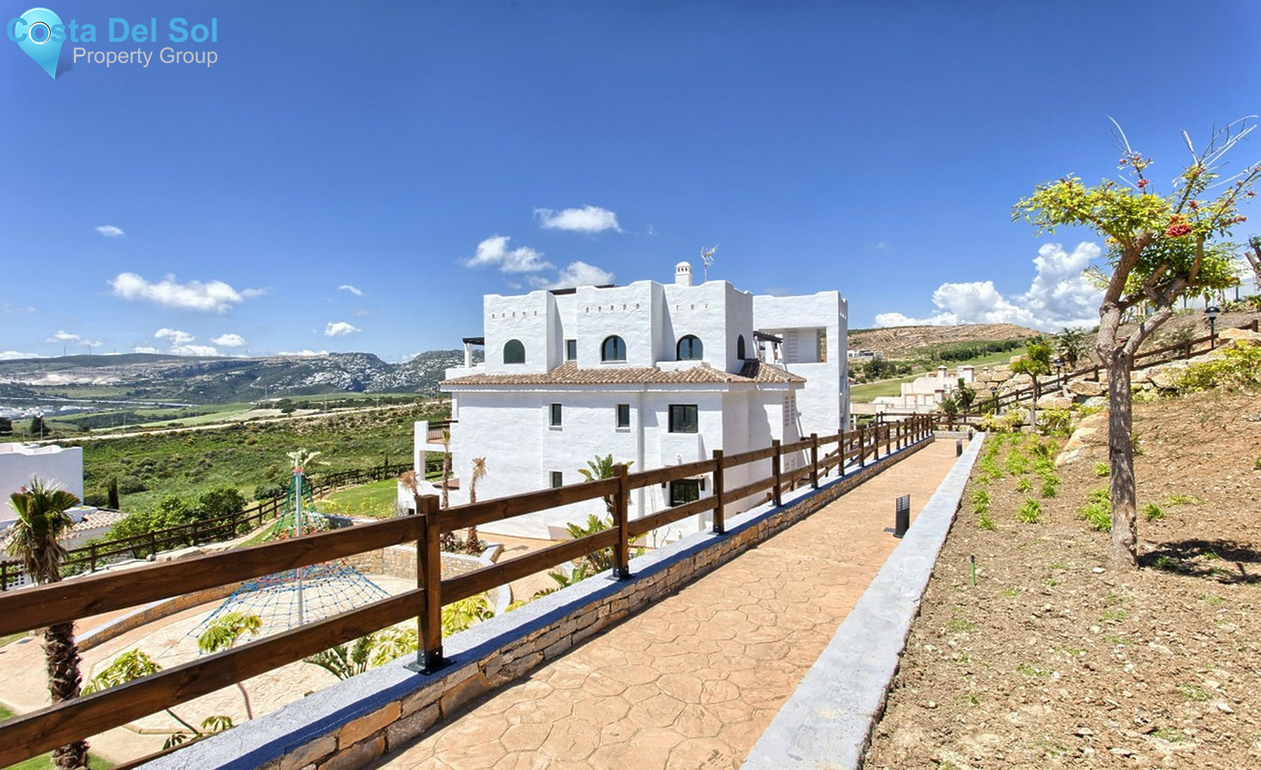 Middle Floor Apartment in Casares-1538618