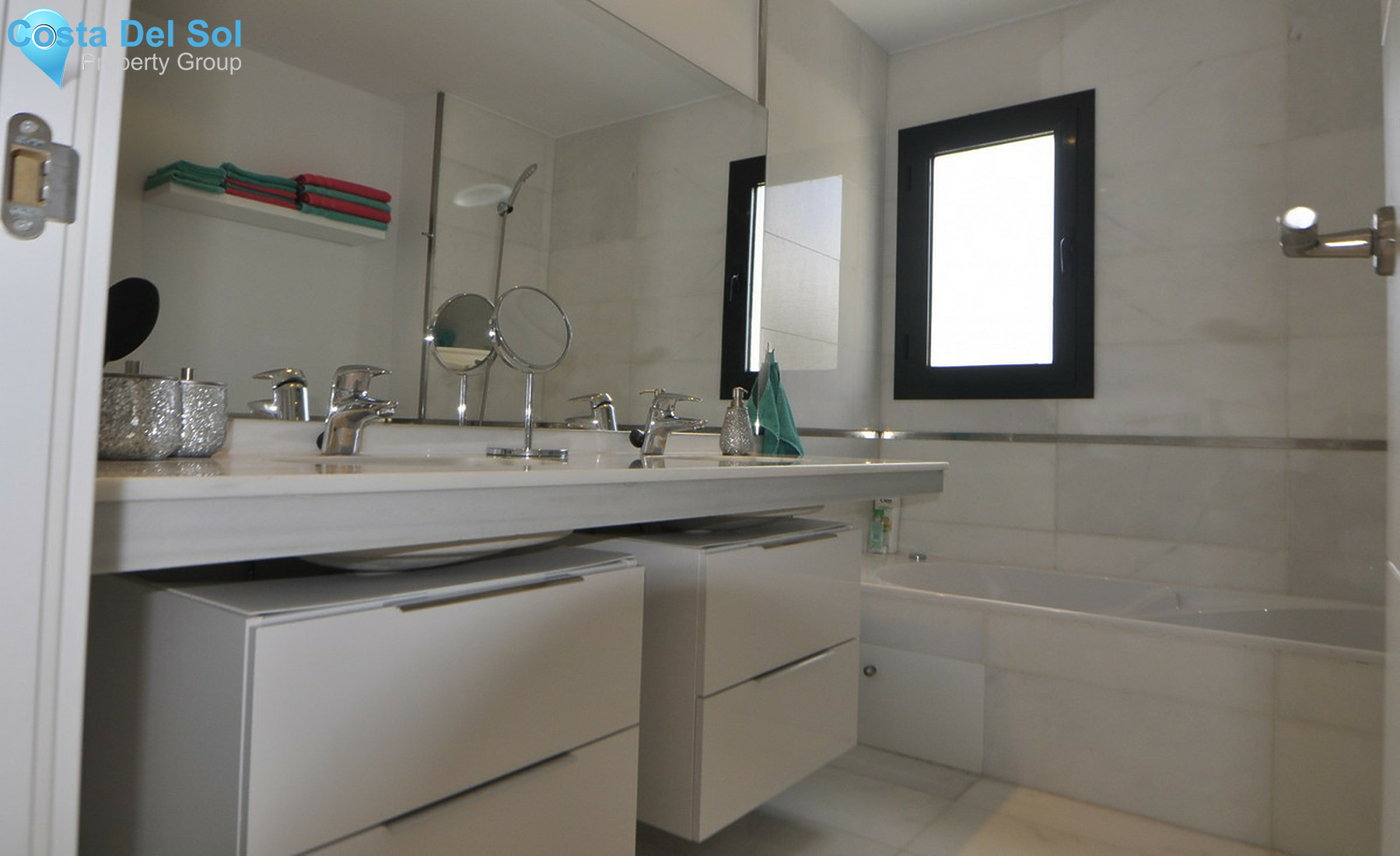 Middle Floor Apartment in Casares-1538607
